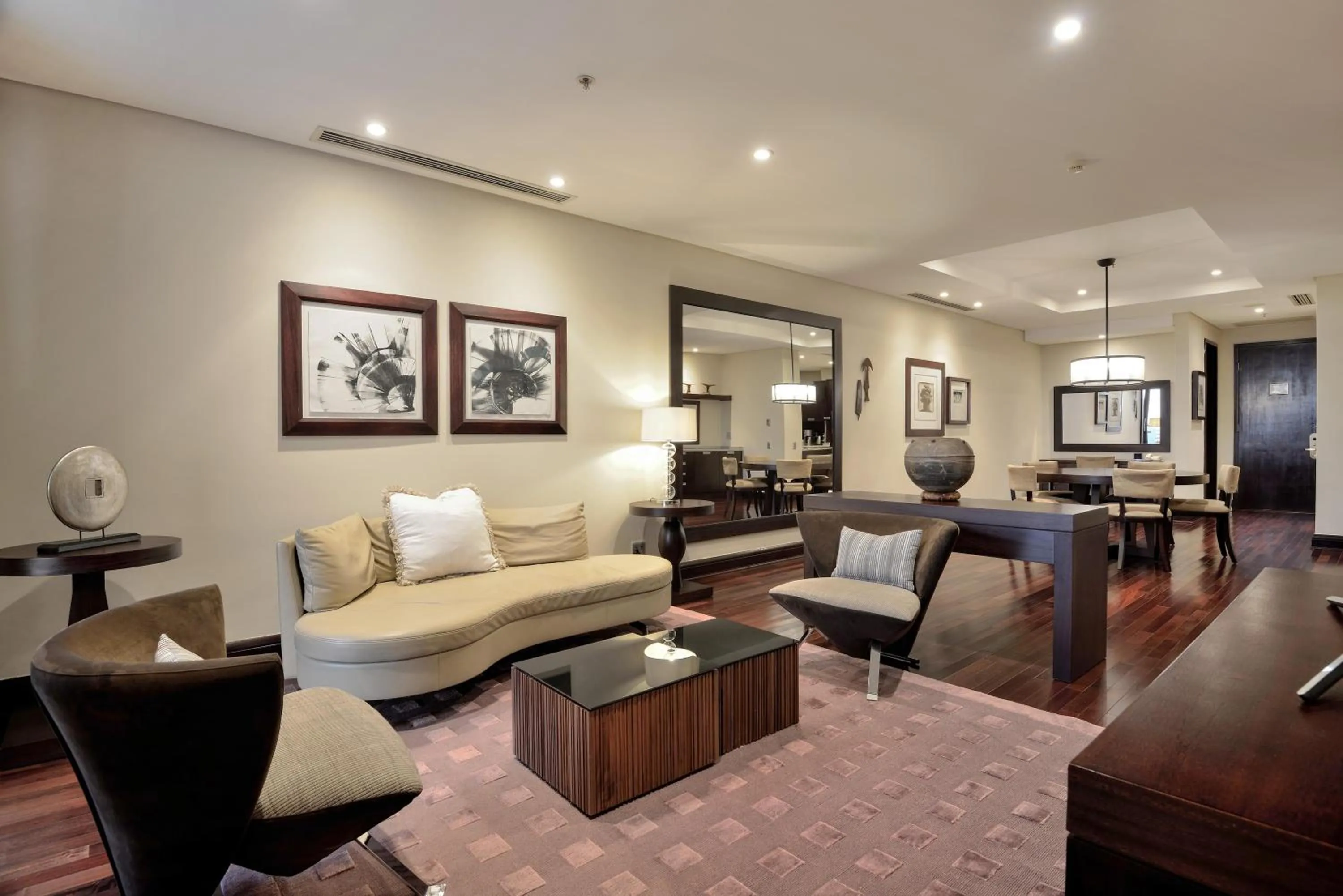 Photo of the whole room in The Michelangelo Towers