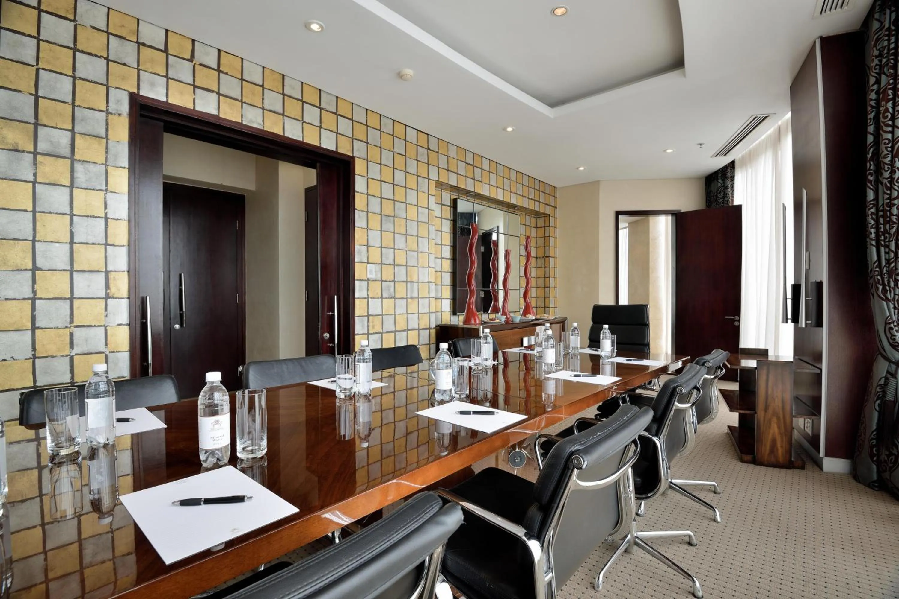 Meeting/conference room in The Michelangelo Towers