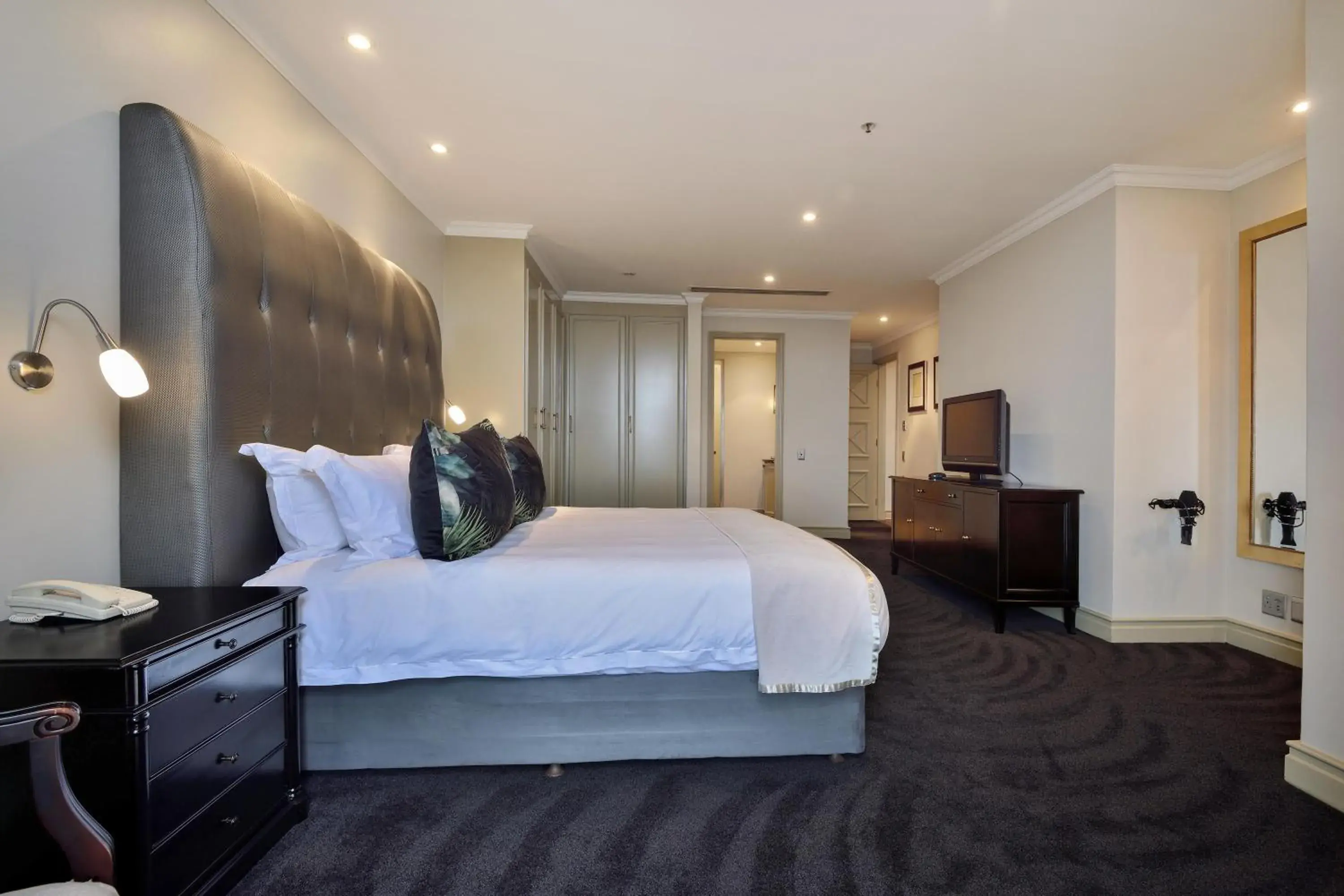 Presidential Suite in The Michelangelo Towers Presidential Suite in The Michelangelo Towers