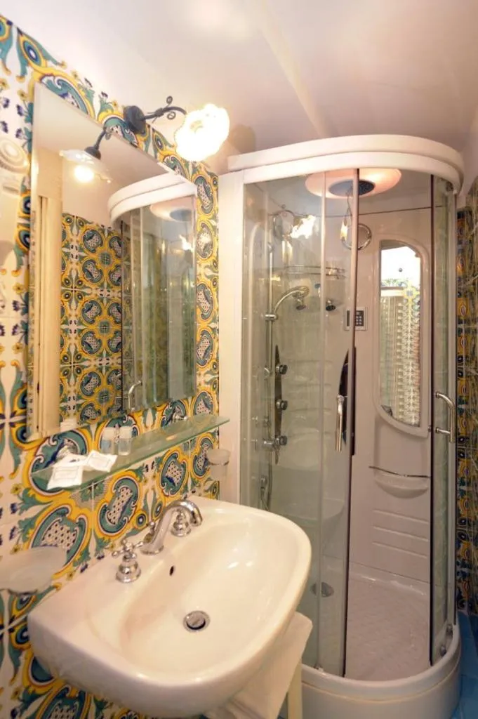 Shower in La Locanda Del Fiordo