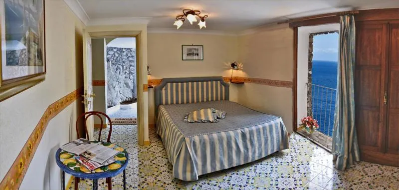 View (from property/room), Bed in La Locanda Del Fiordo