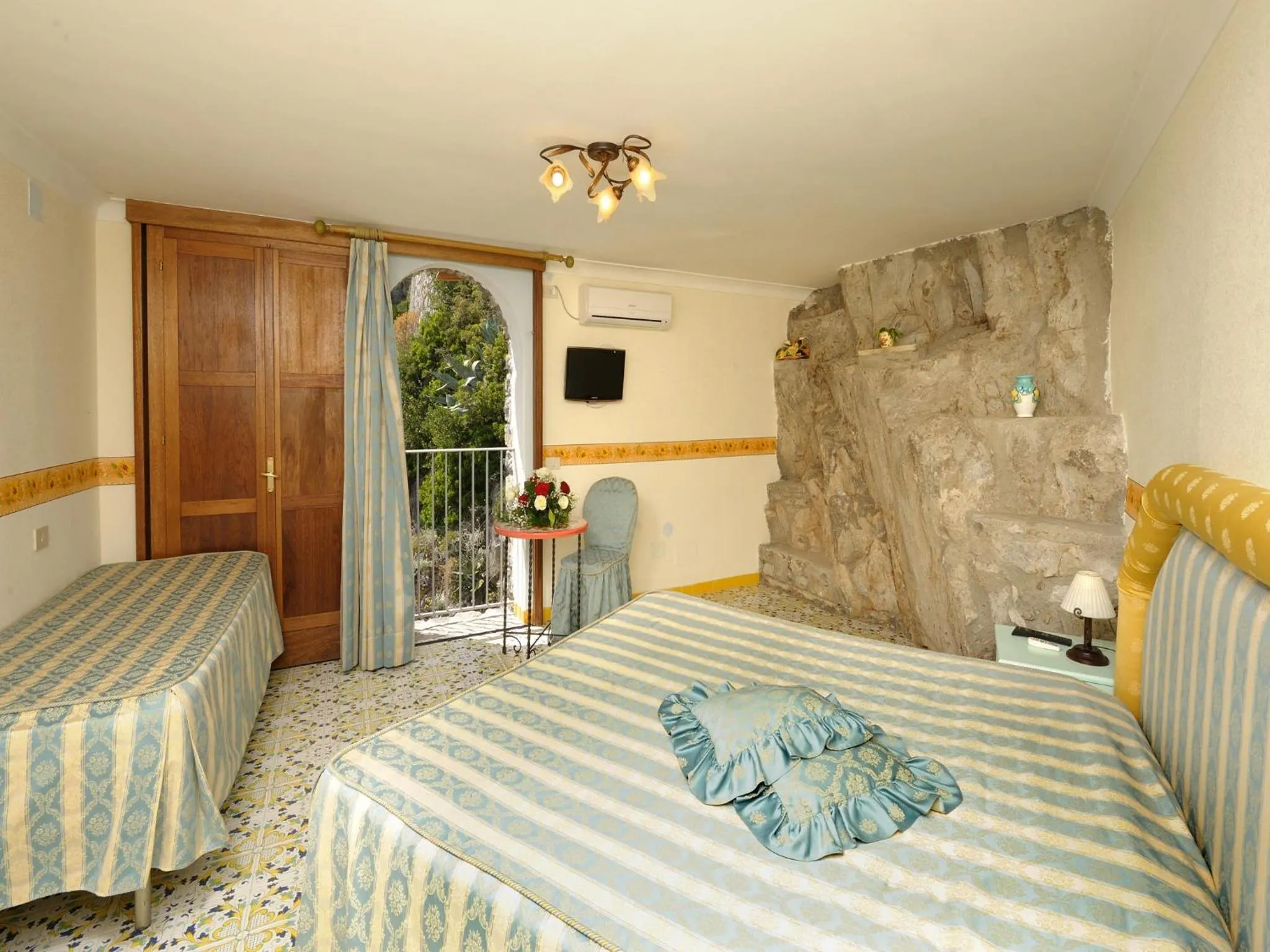 Day, Bed in La Locanda Del Fiordo