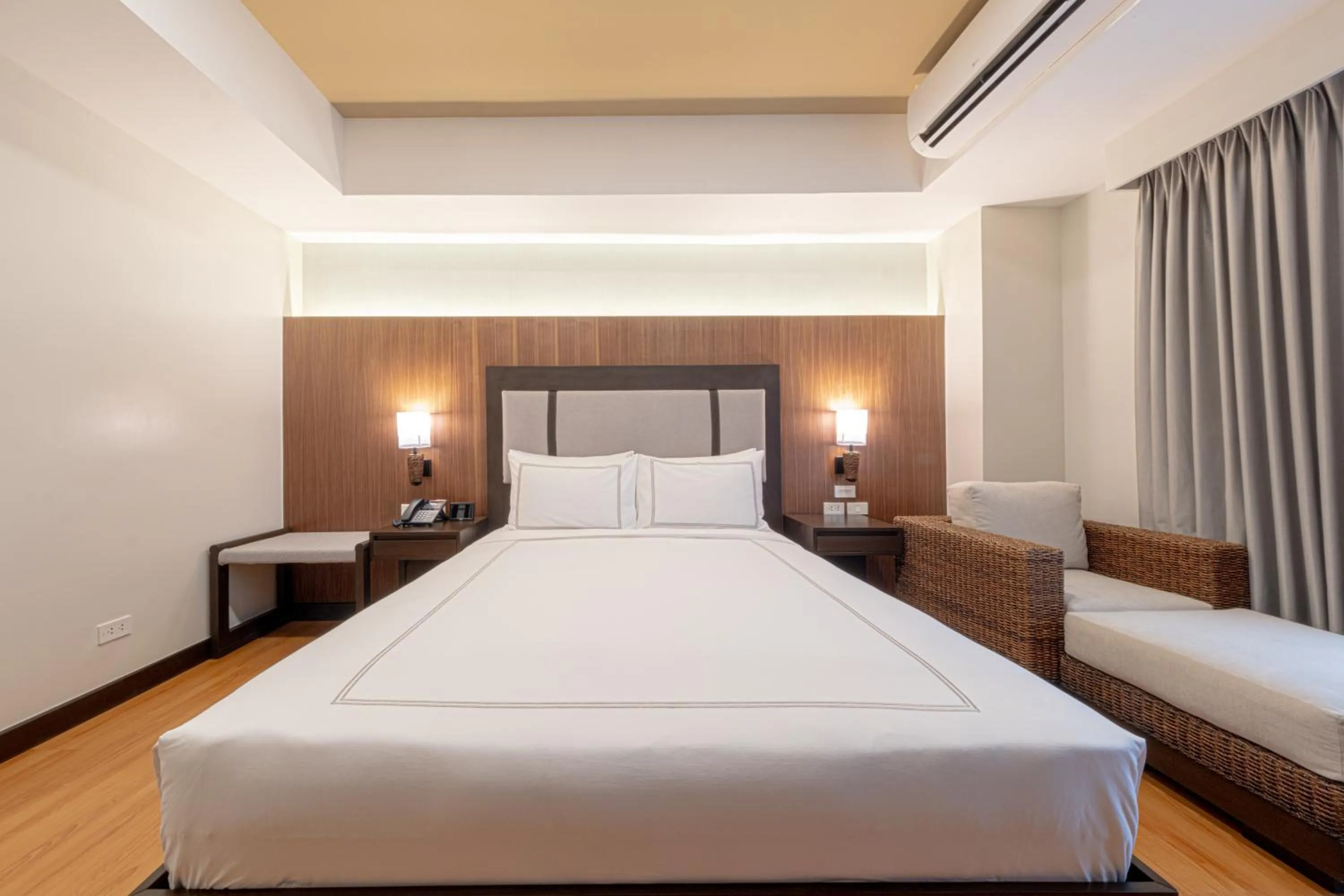 Bed in Widus Hotel Clark