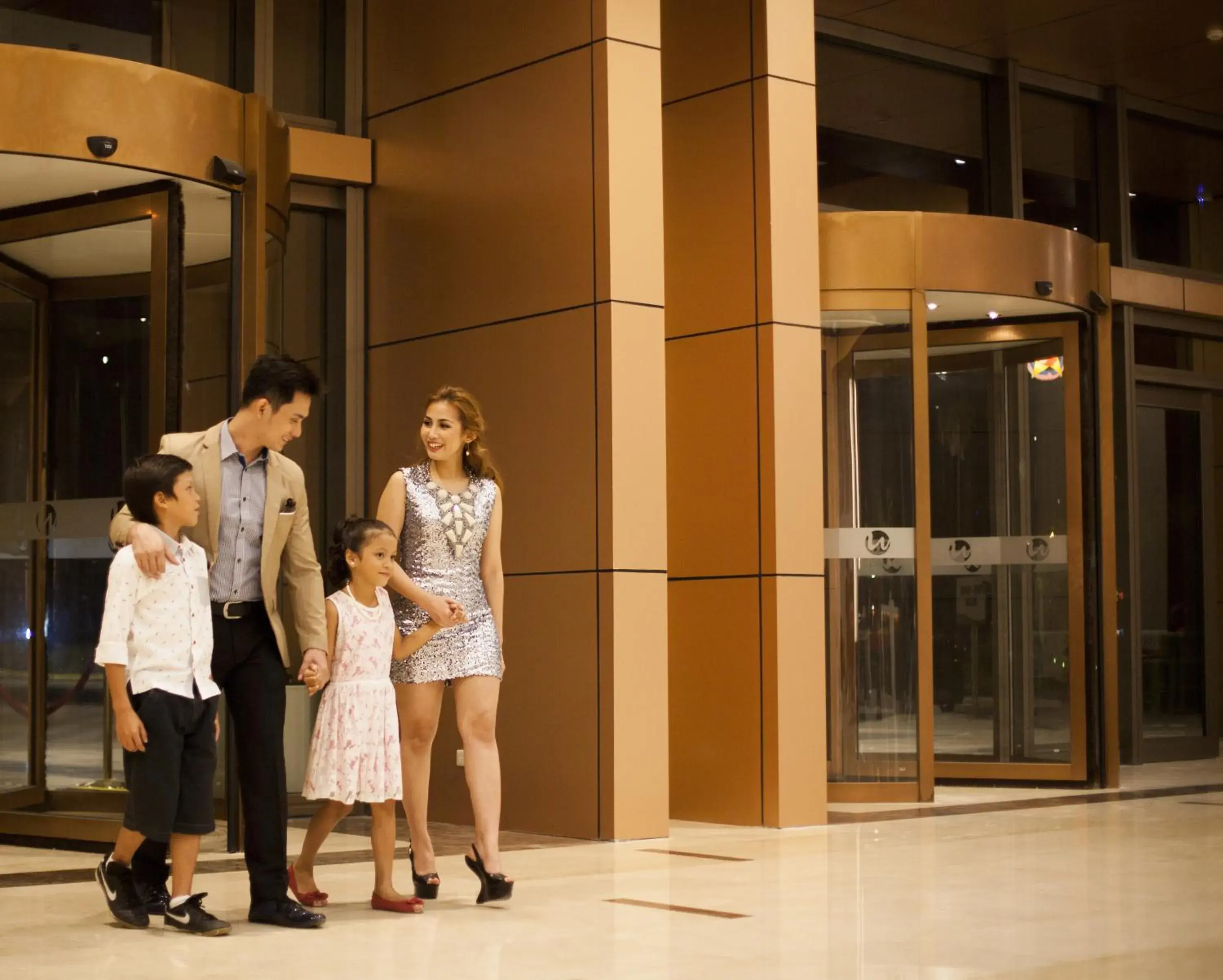 Facade/entrance in Widus Hotel Clark Facade/entrance in Widus Hotel Clark