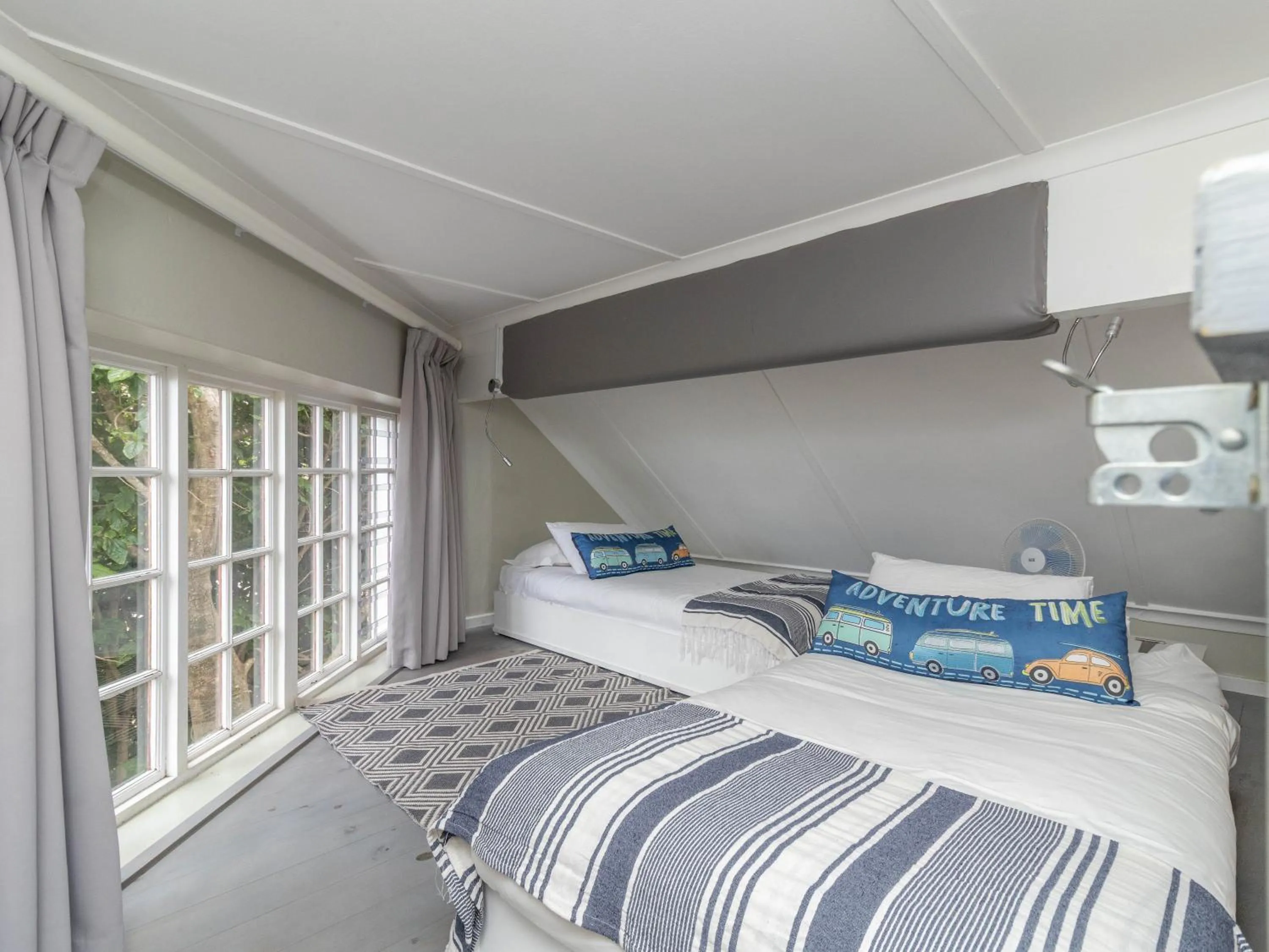 Bedroom, Bed in Whale Rock Luxury Lodge