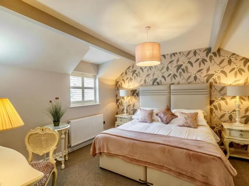 Bed in The Pheasant Inn