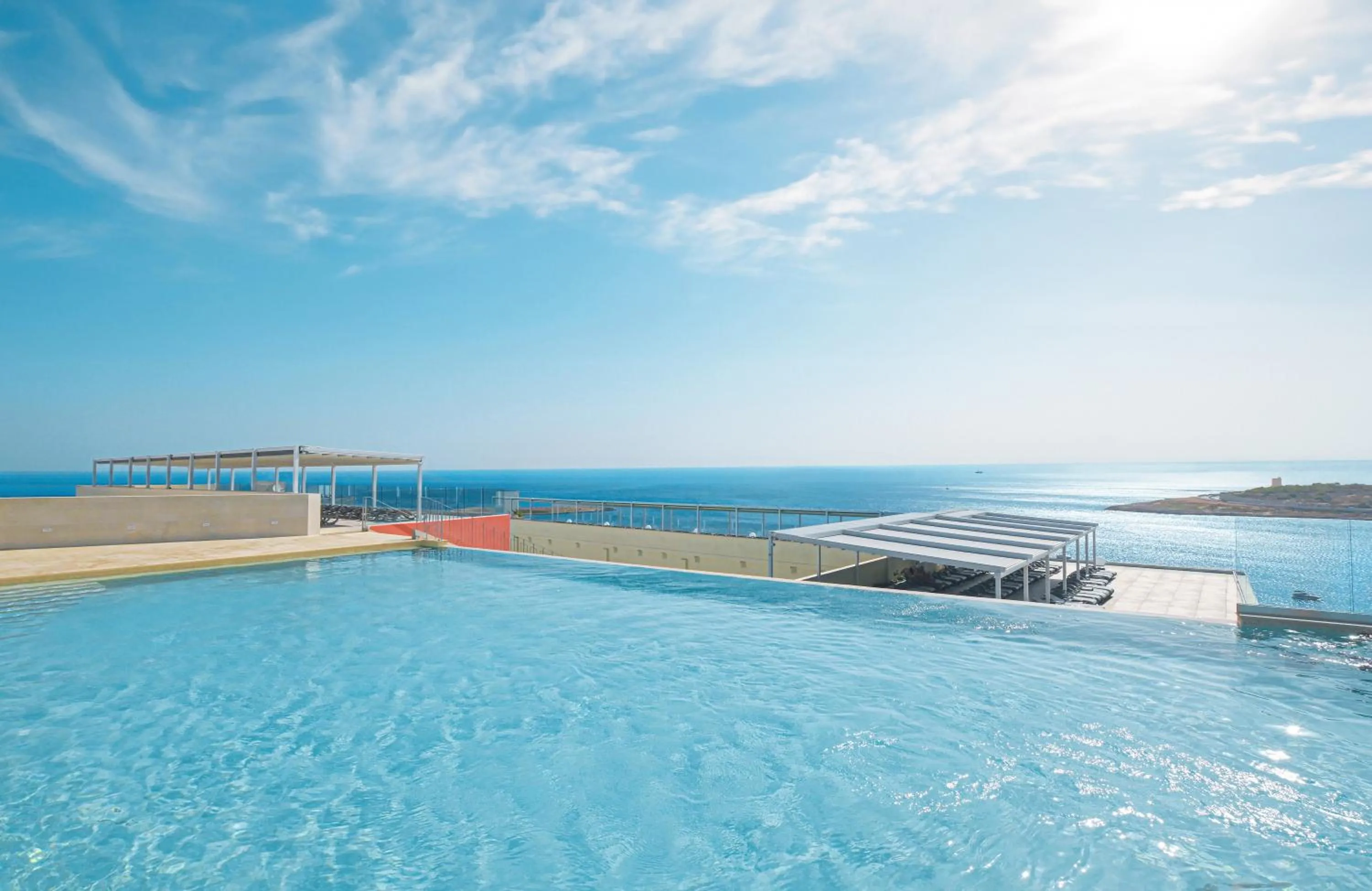 Swimming pool in QAWRA Palace Resort & SPA