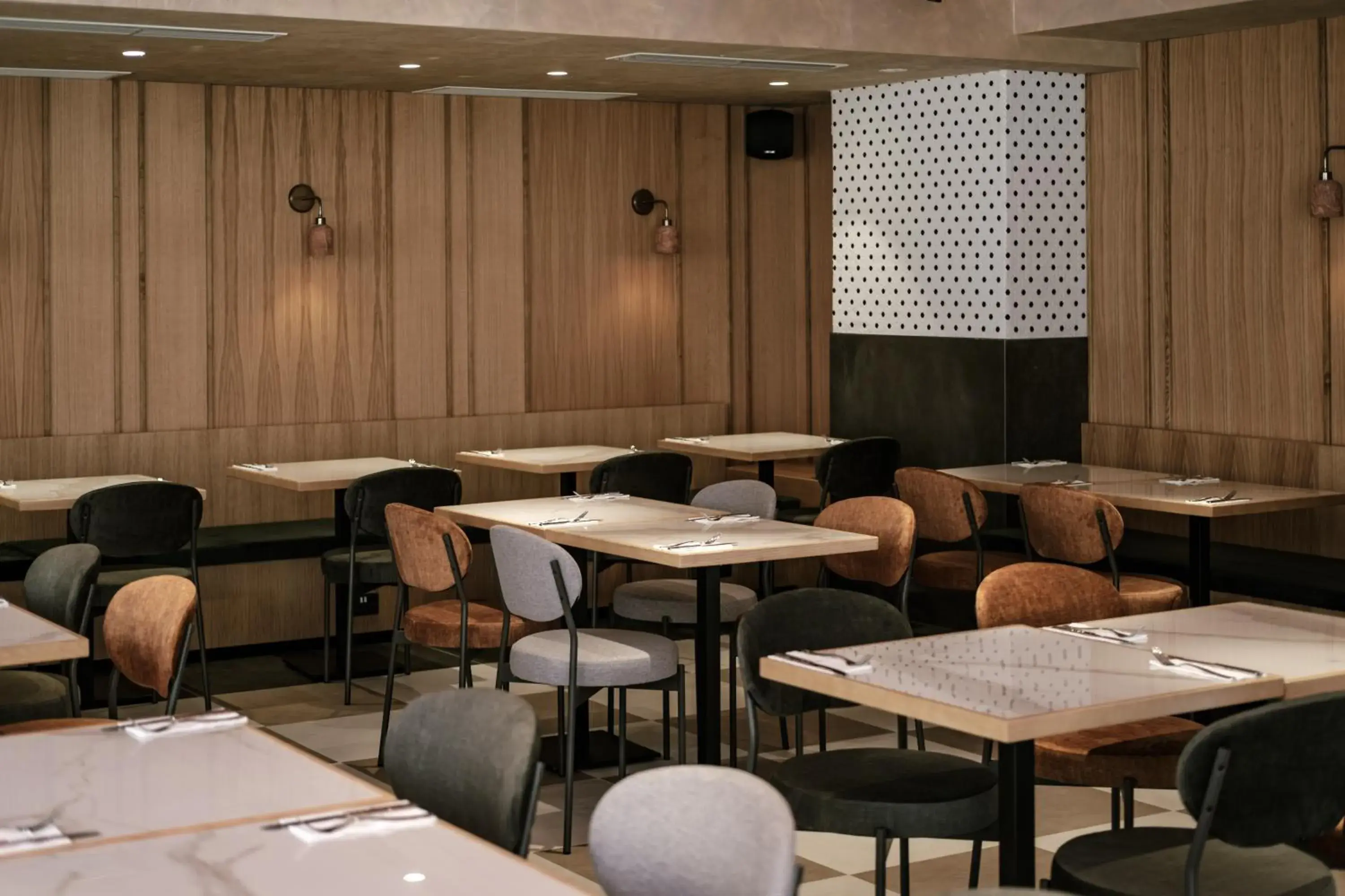 Restaurant/places to eat in QAWRA Palace Resort & SPA Restaurant/places to eat in QAWRA Palace Resort & SPA