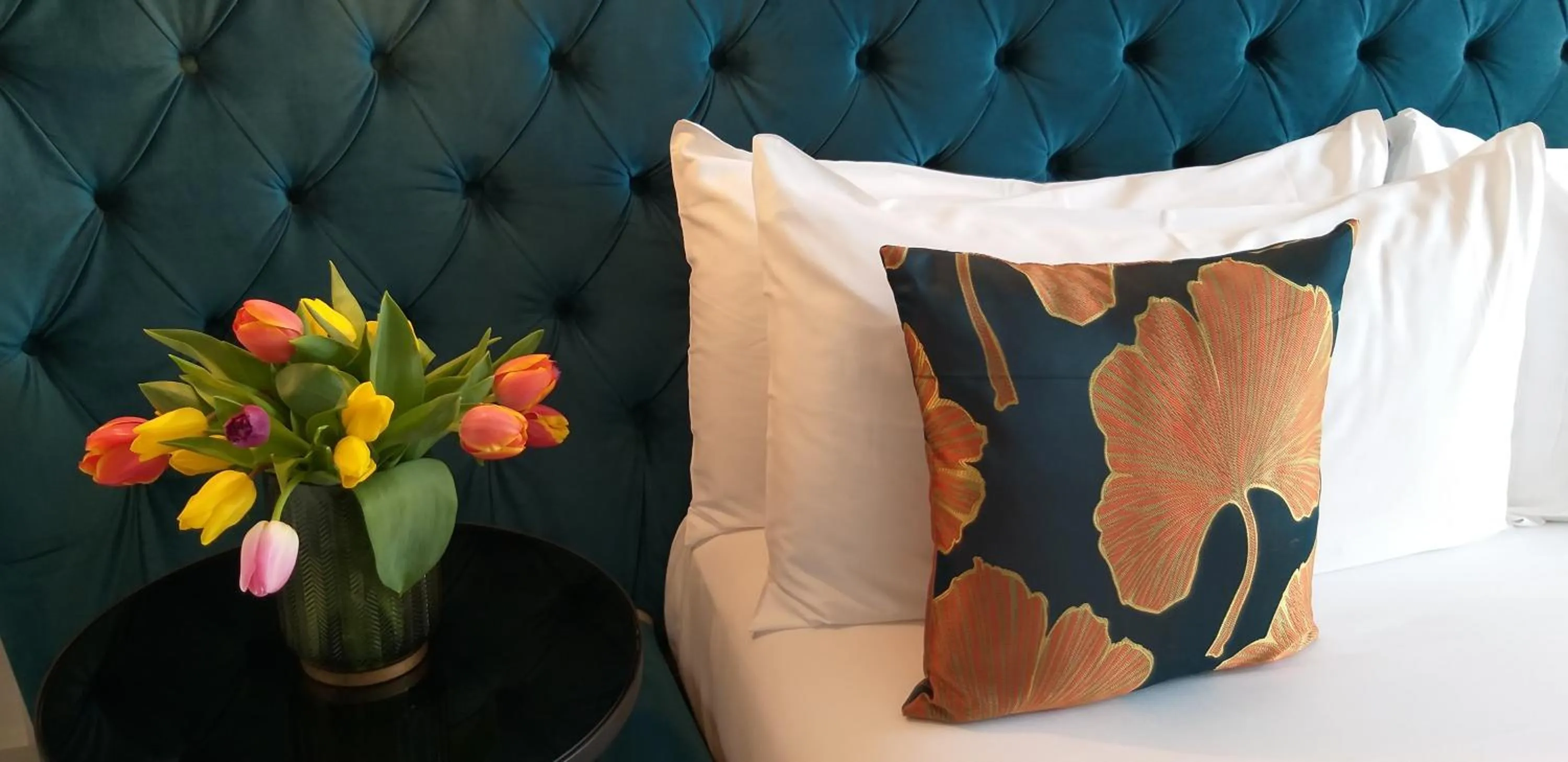 Bed in Hôtel Ginkgo - SPA Biloba