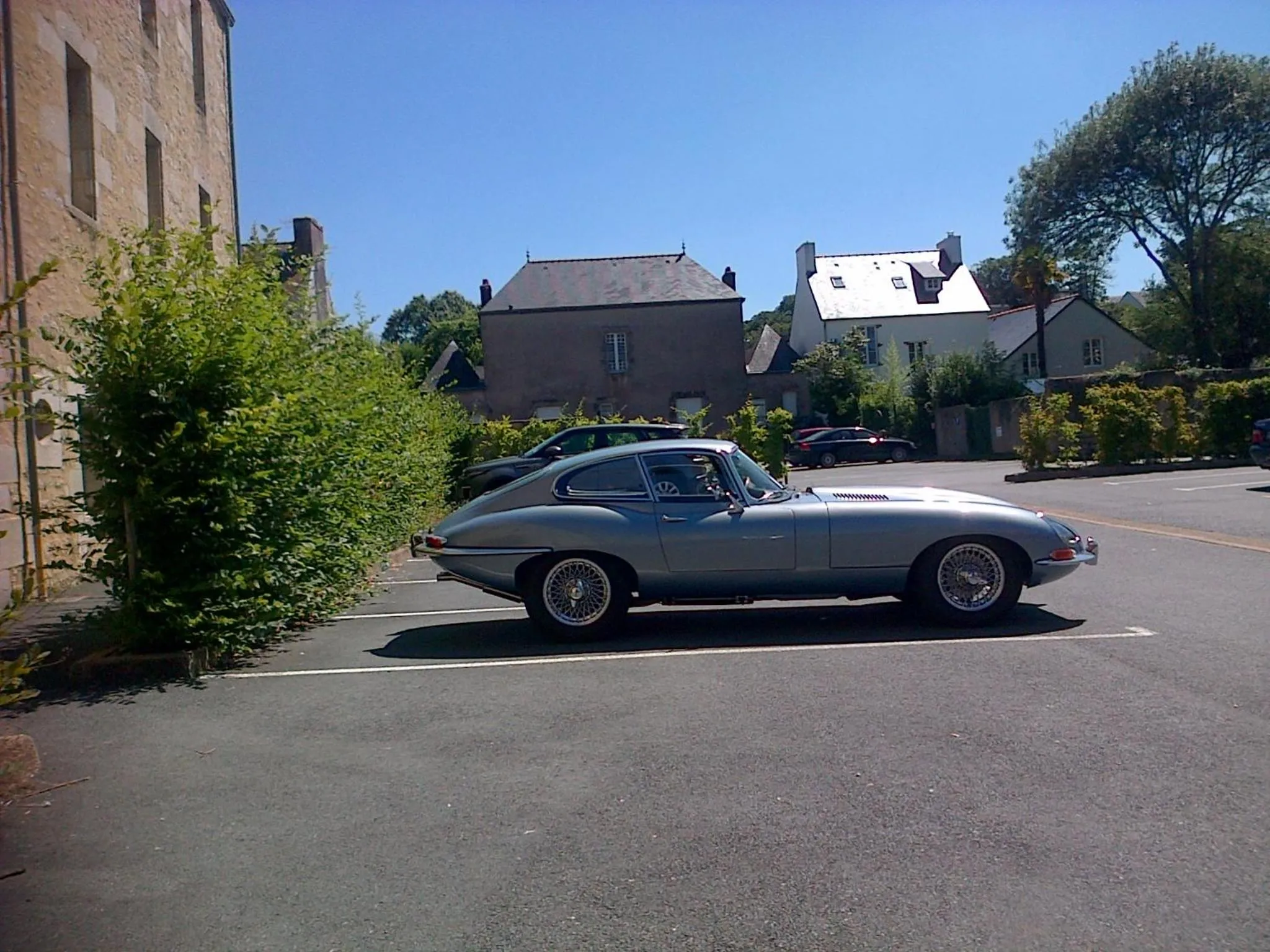 Parking in Hôtel Ginkgo - SPA Biloba