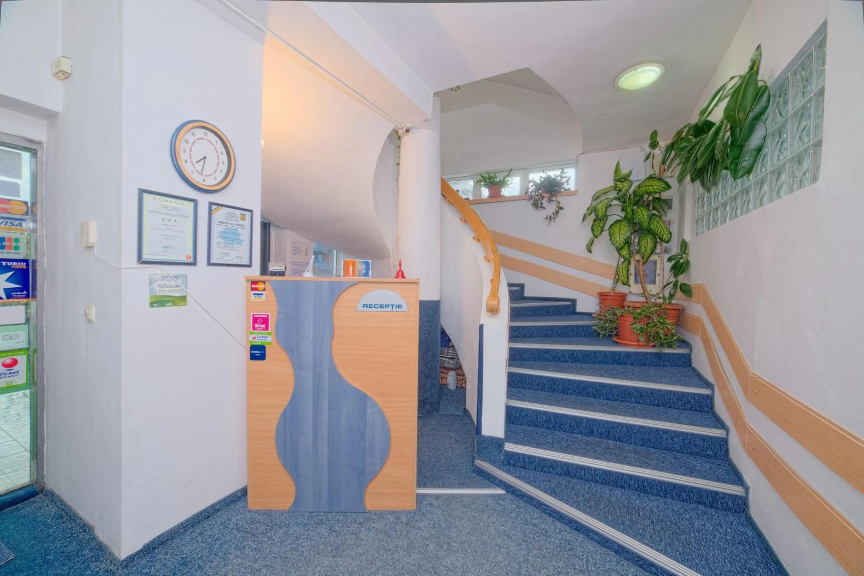 Lobby or reception in Pensiunea Leo