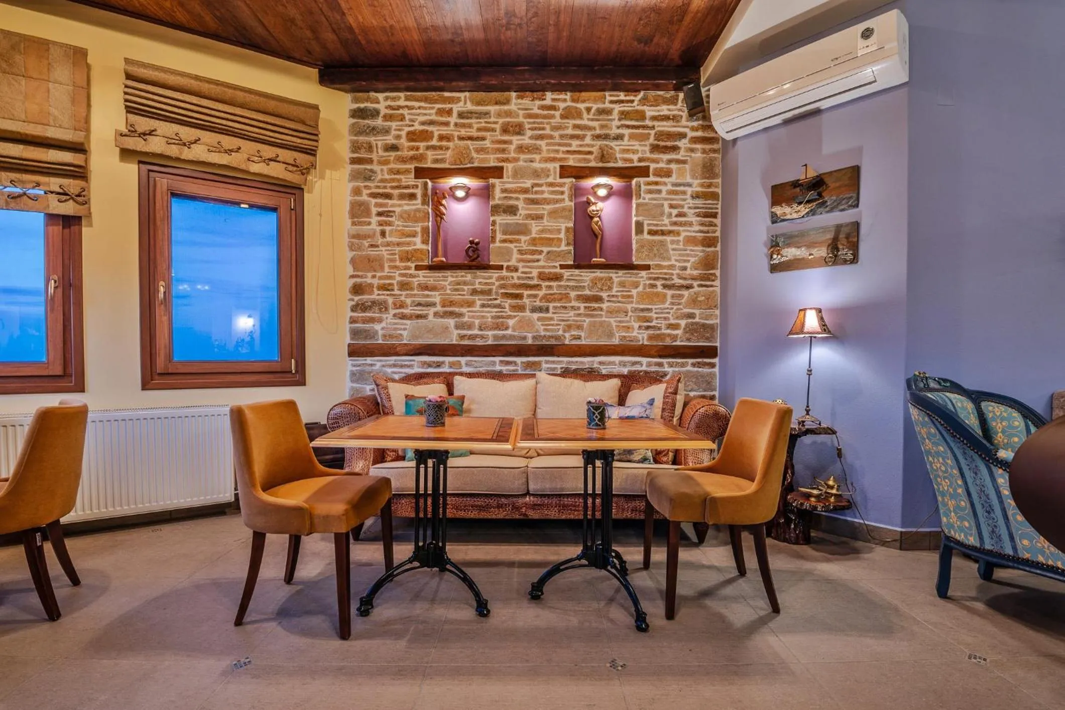 Lounge or bar in Lions Nine