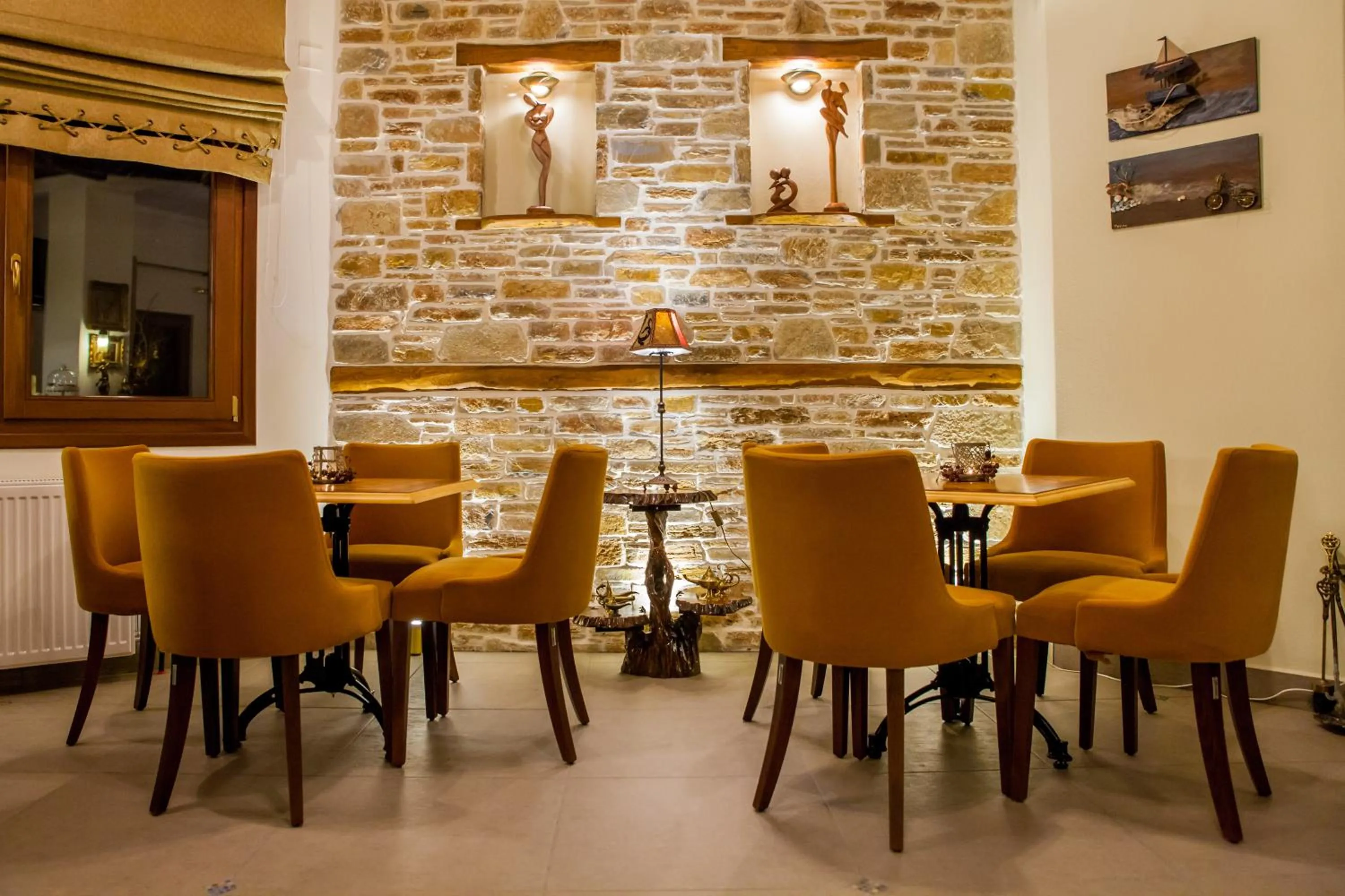 Lounge or bar in Lions Nine