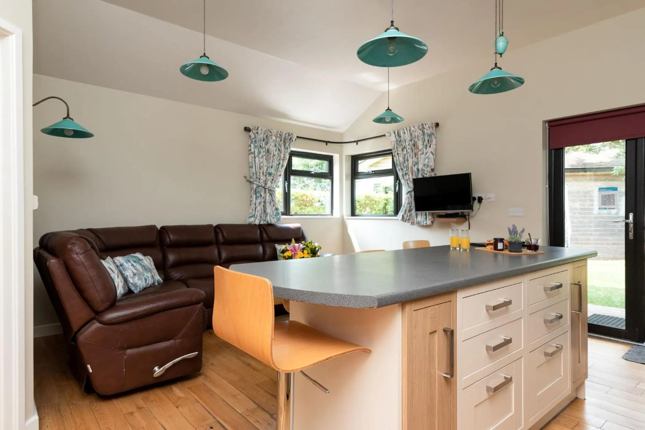 Living room in Tor Farm Lodge