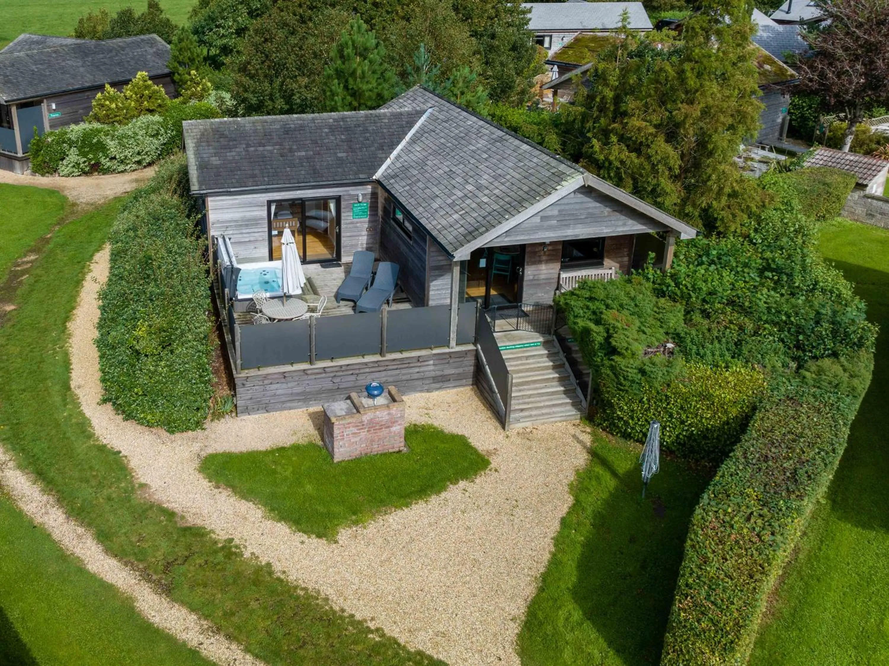 Property building in Tor Farm Lodge