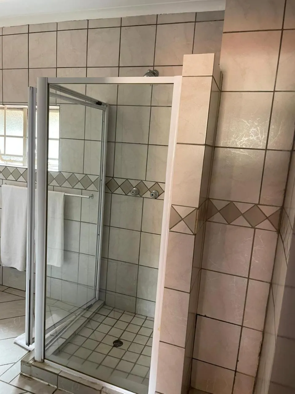 Bathroom in The Wild Peach - Menlyn