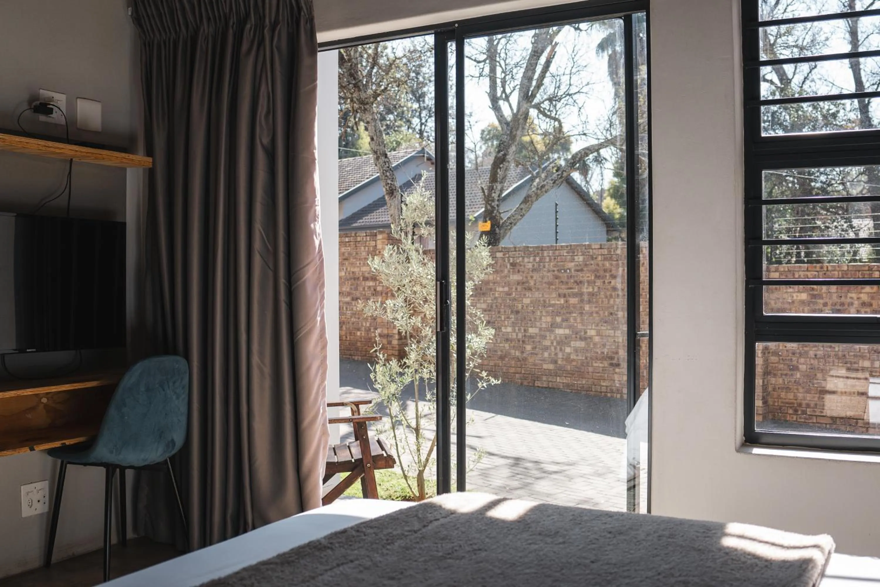 Bedroom, Bed in The Wild Peach - Menlyn