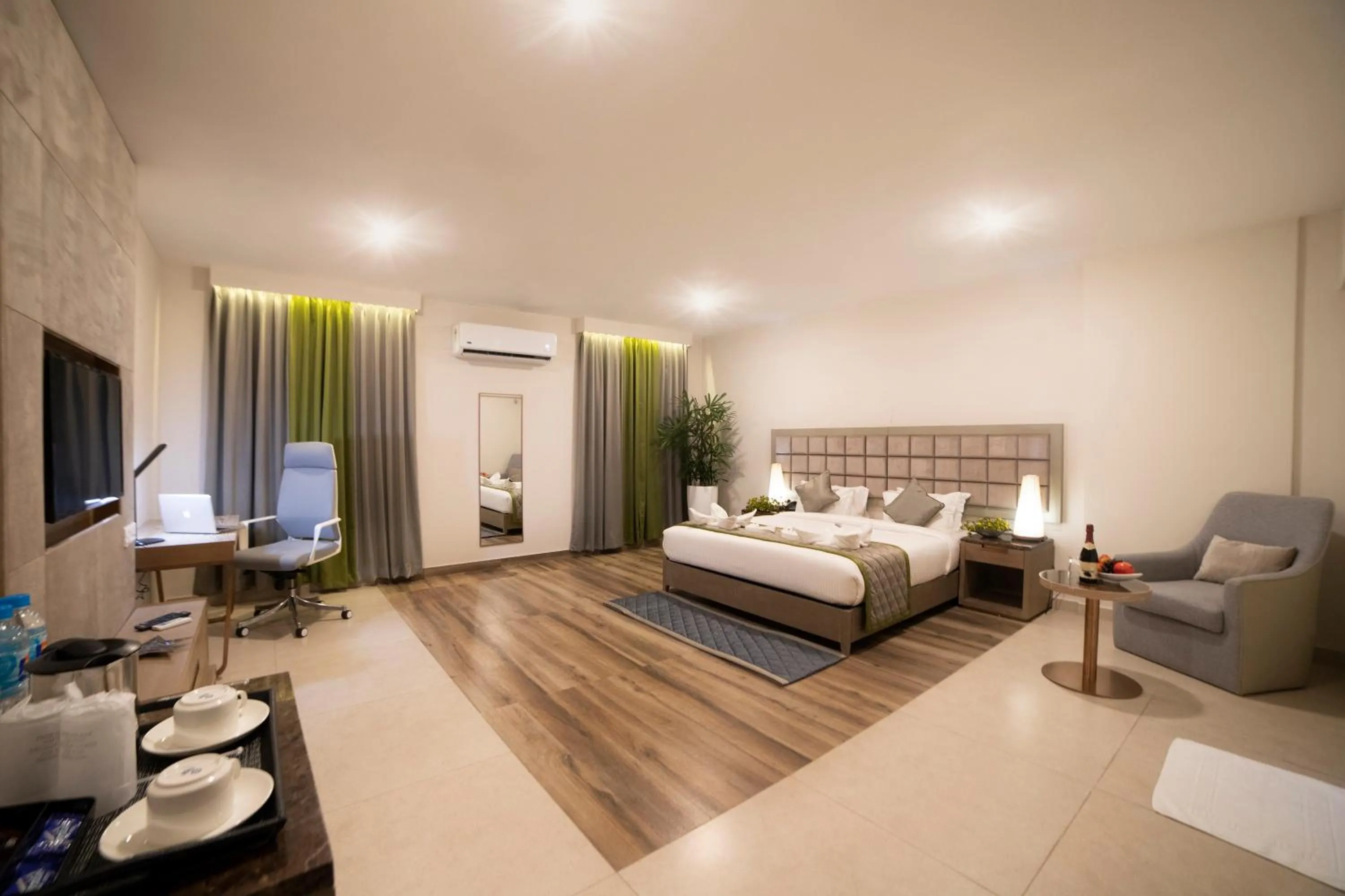 Photo of the whole room in juSTa Rangers Munnar