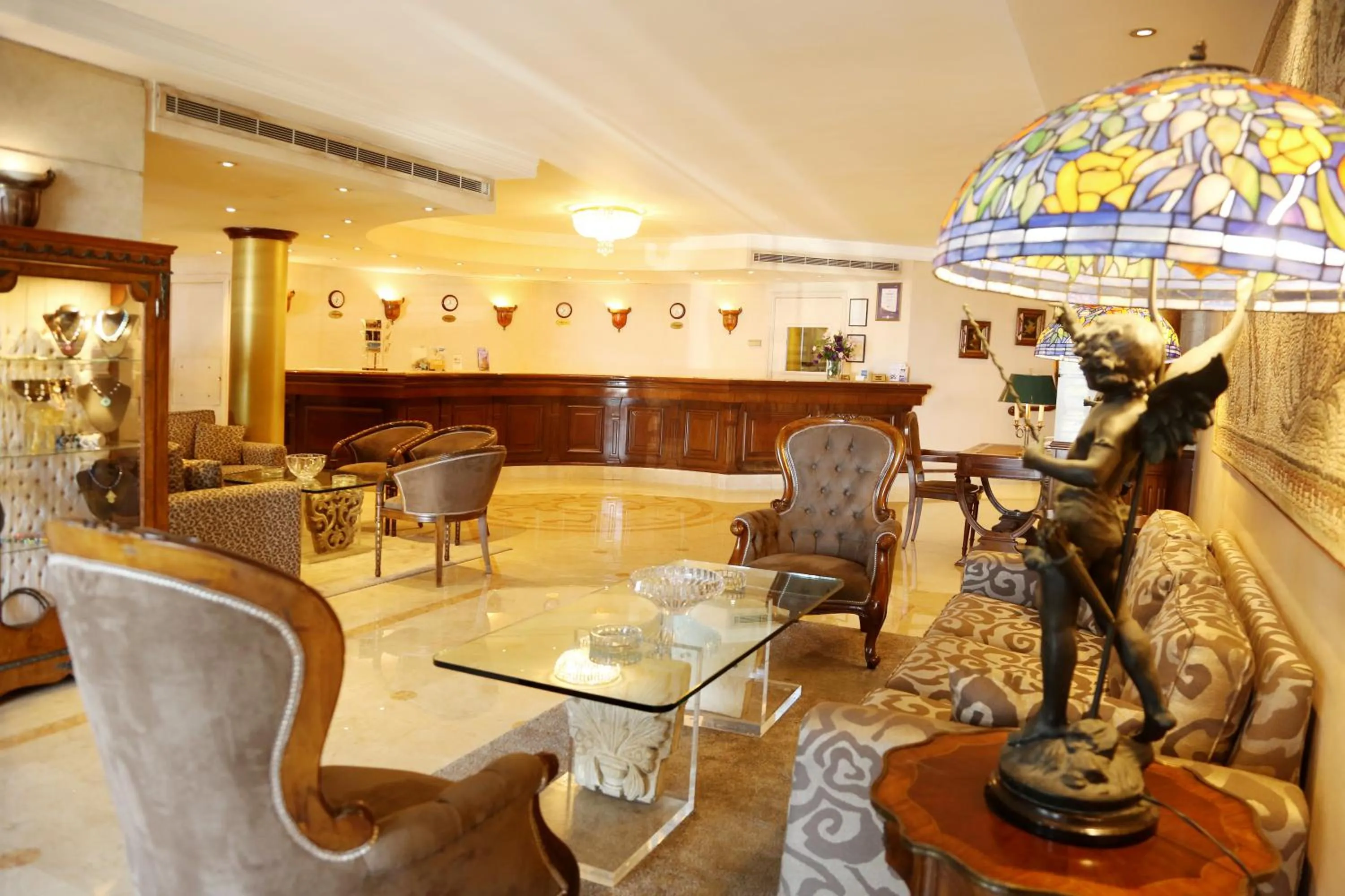 Lobby or reception in Bayview Hotel Beirut