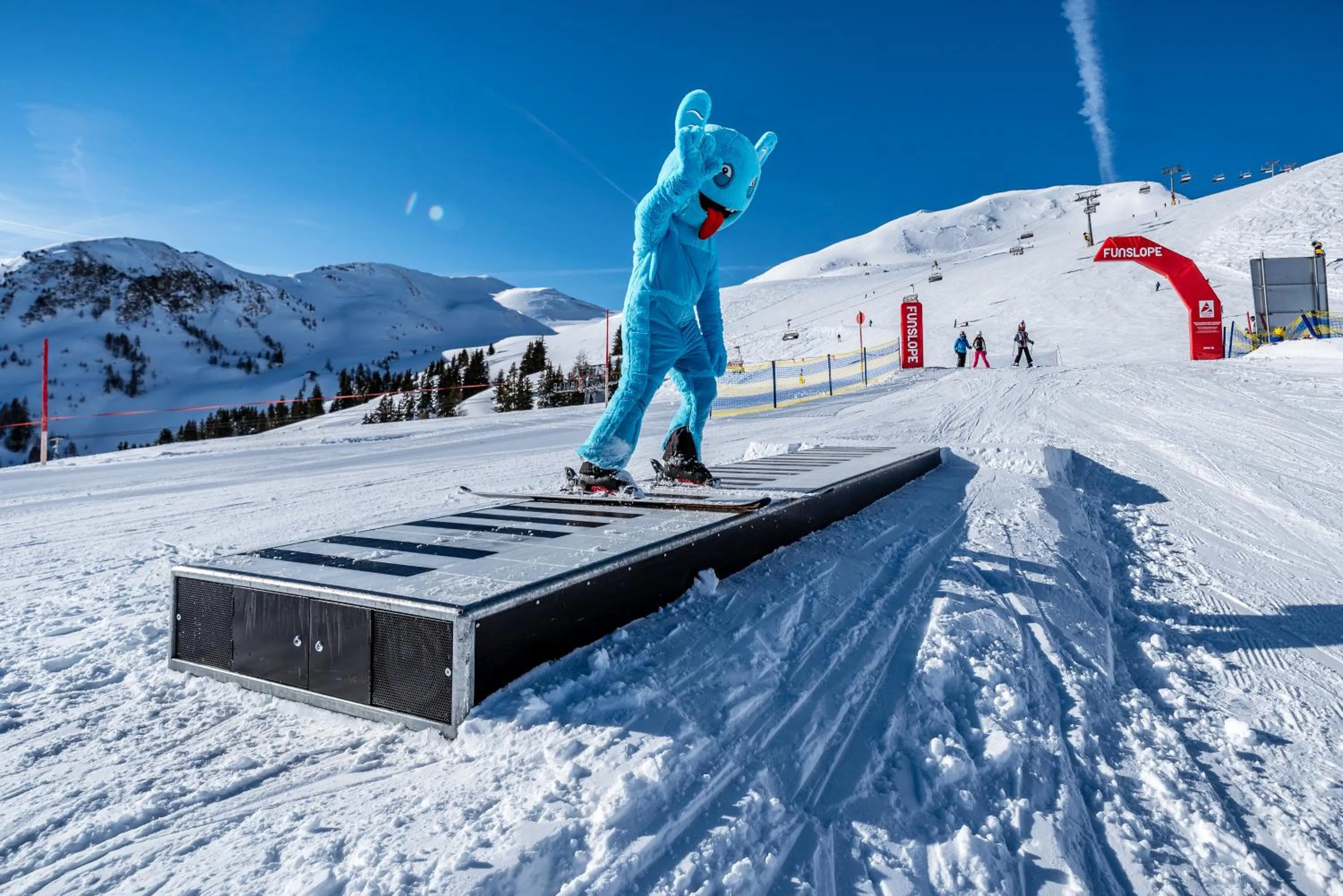 Skiing in Hotel Barbarahof Saalbach