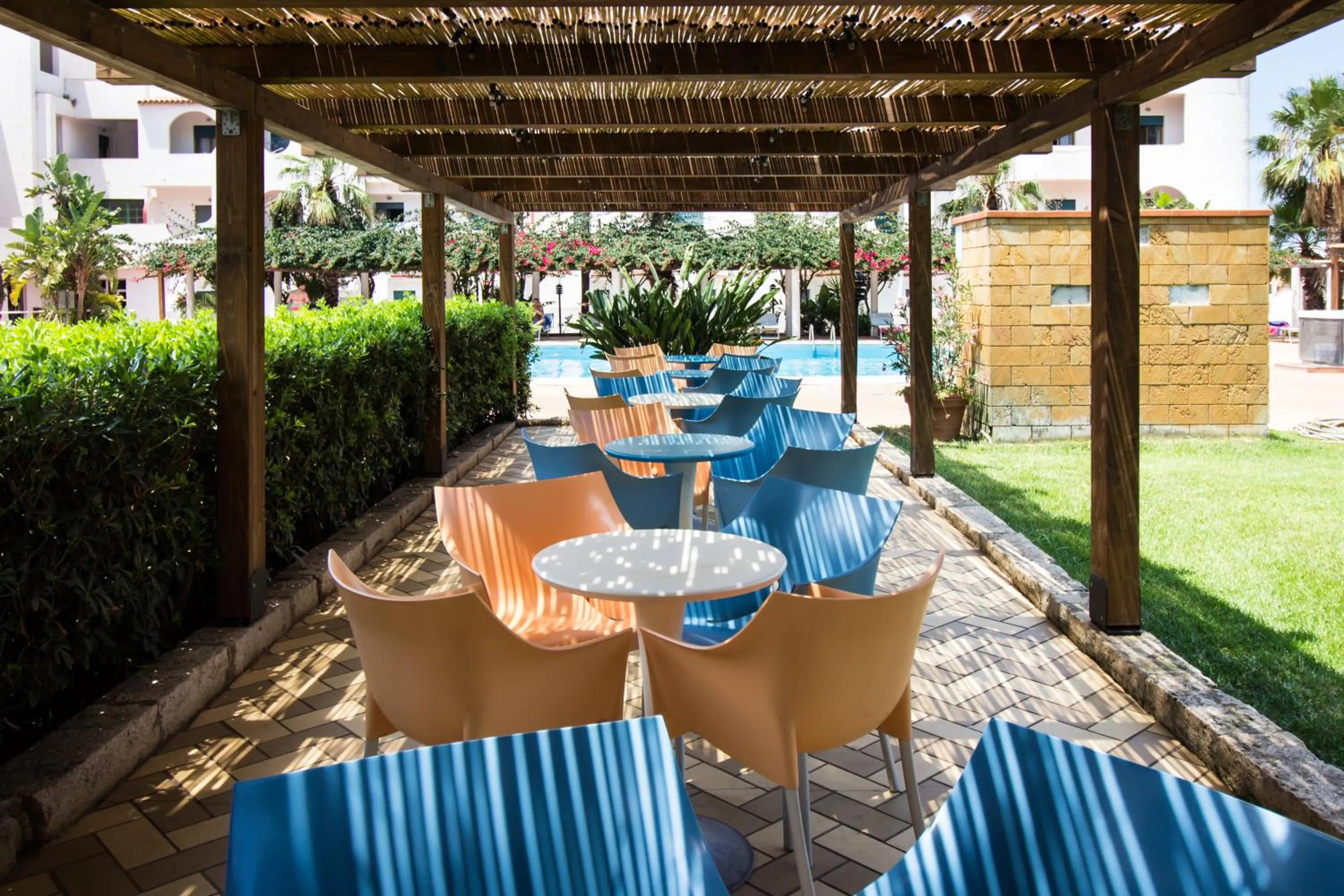 Lounge or bar in Saracen Sands Hotel & Congress Centre - Palermo