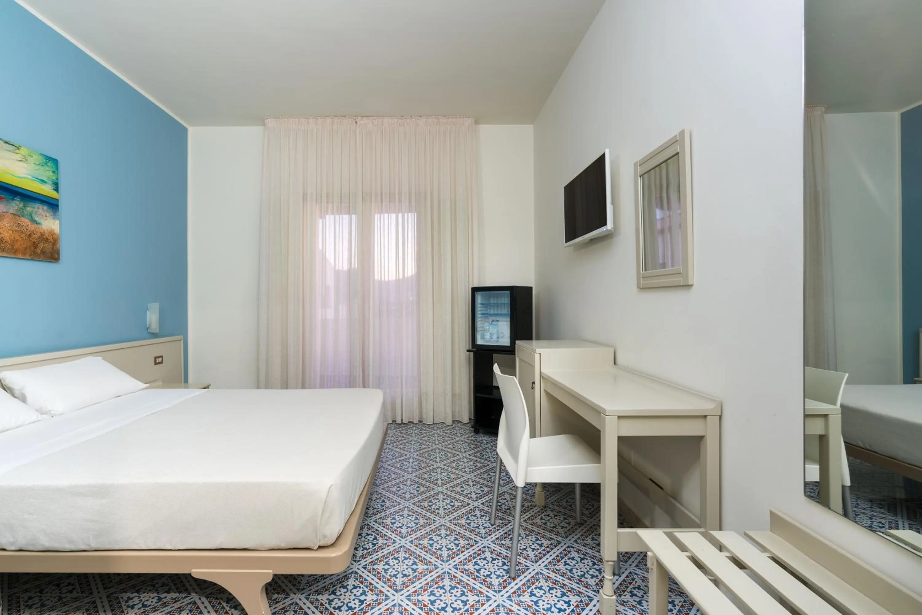 Bedroom, Bed in Saracen Sands Hotel & Congress Centre - Palermo