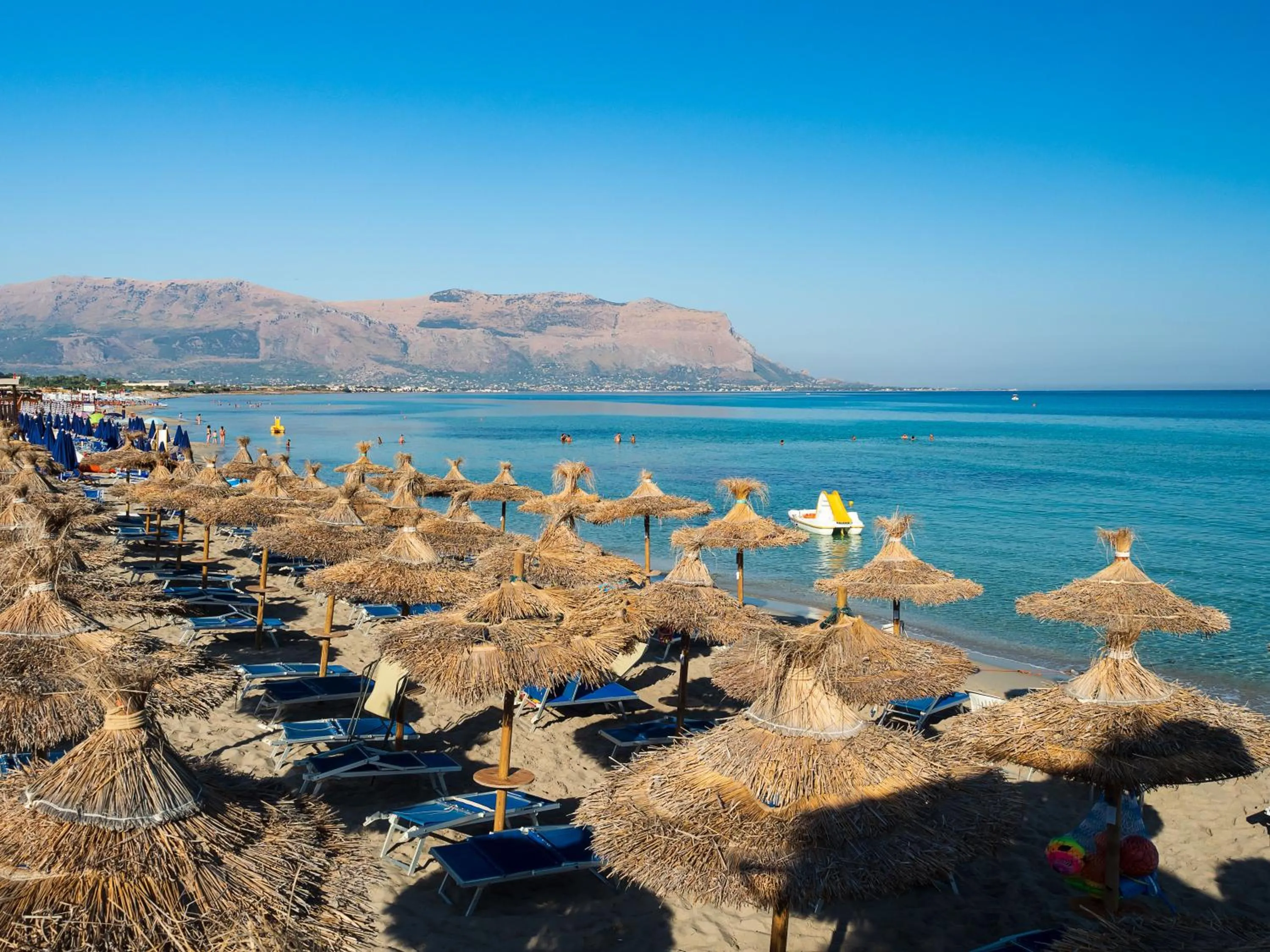Beach in Saracen Sands Hotel & Congress Centre - Palermo