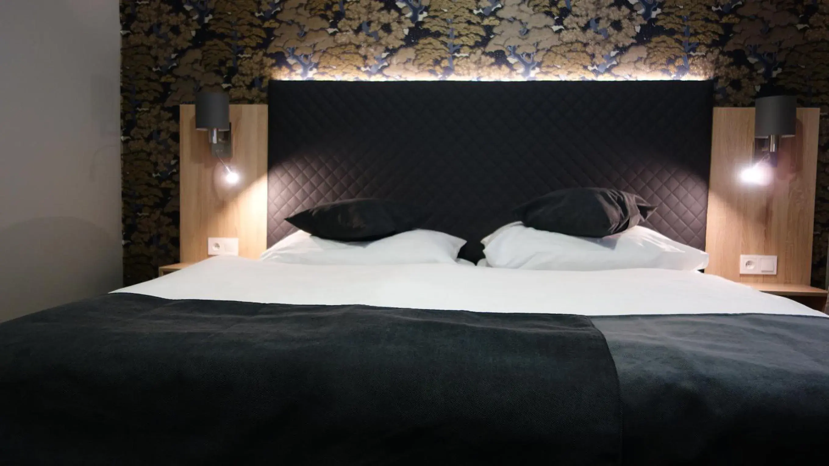 Bed in Pension Falconi Bed in Pension Falconi