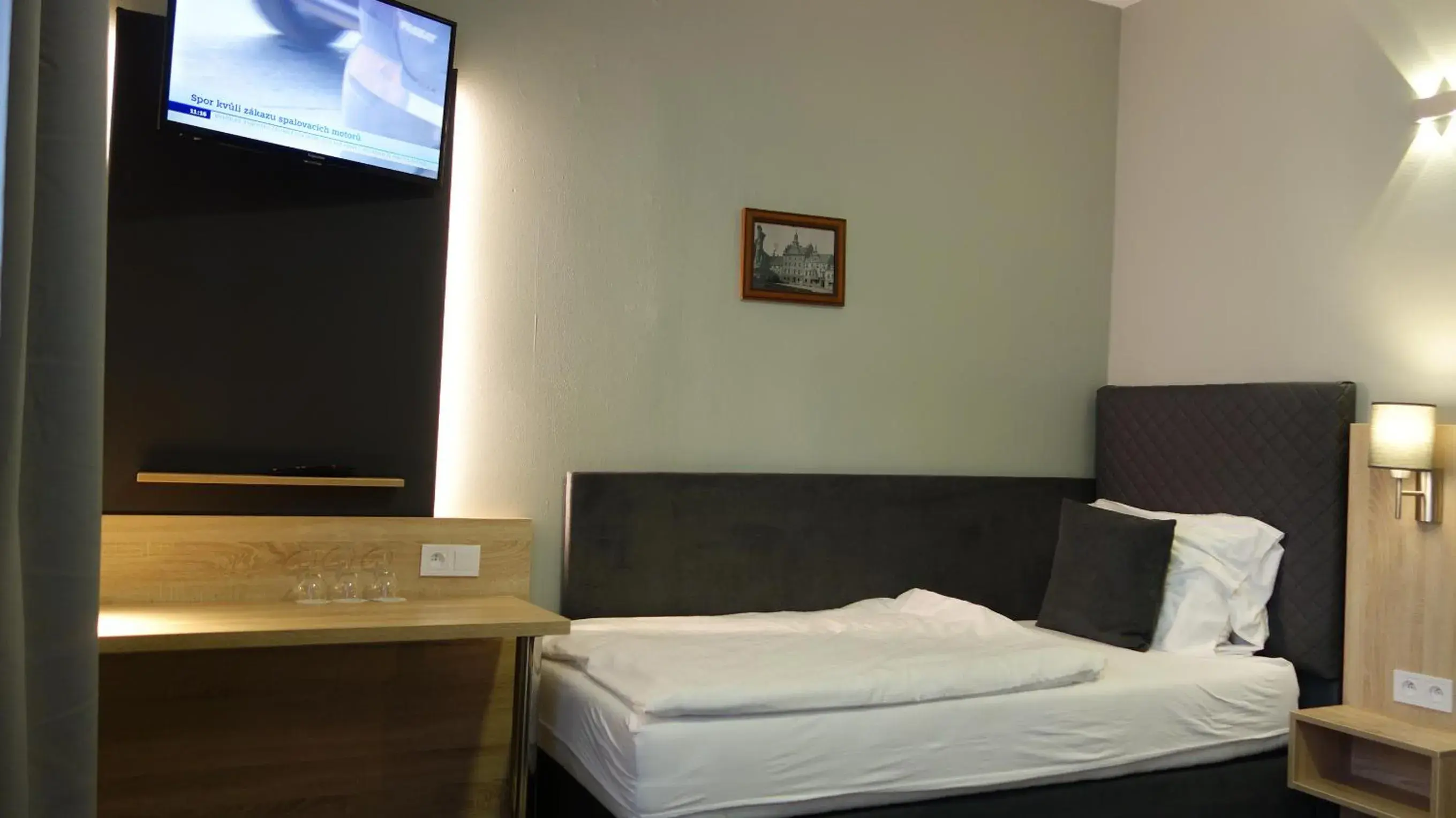 Bed in Pension Falconi Bed in Pension Falconi