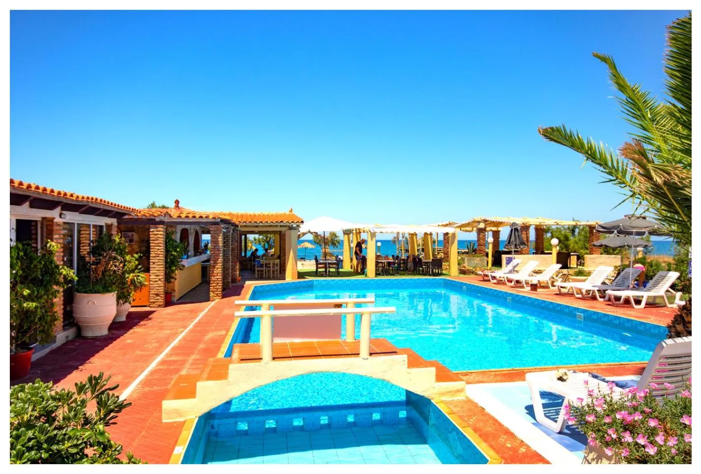 Swimming pool in Stavros Villas&Apartments