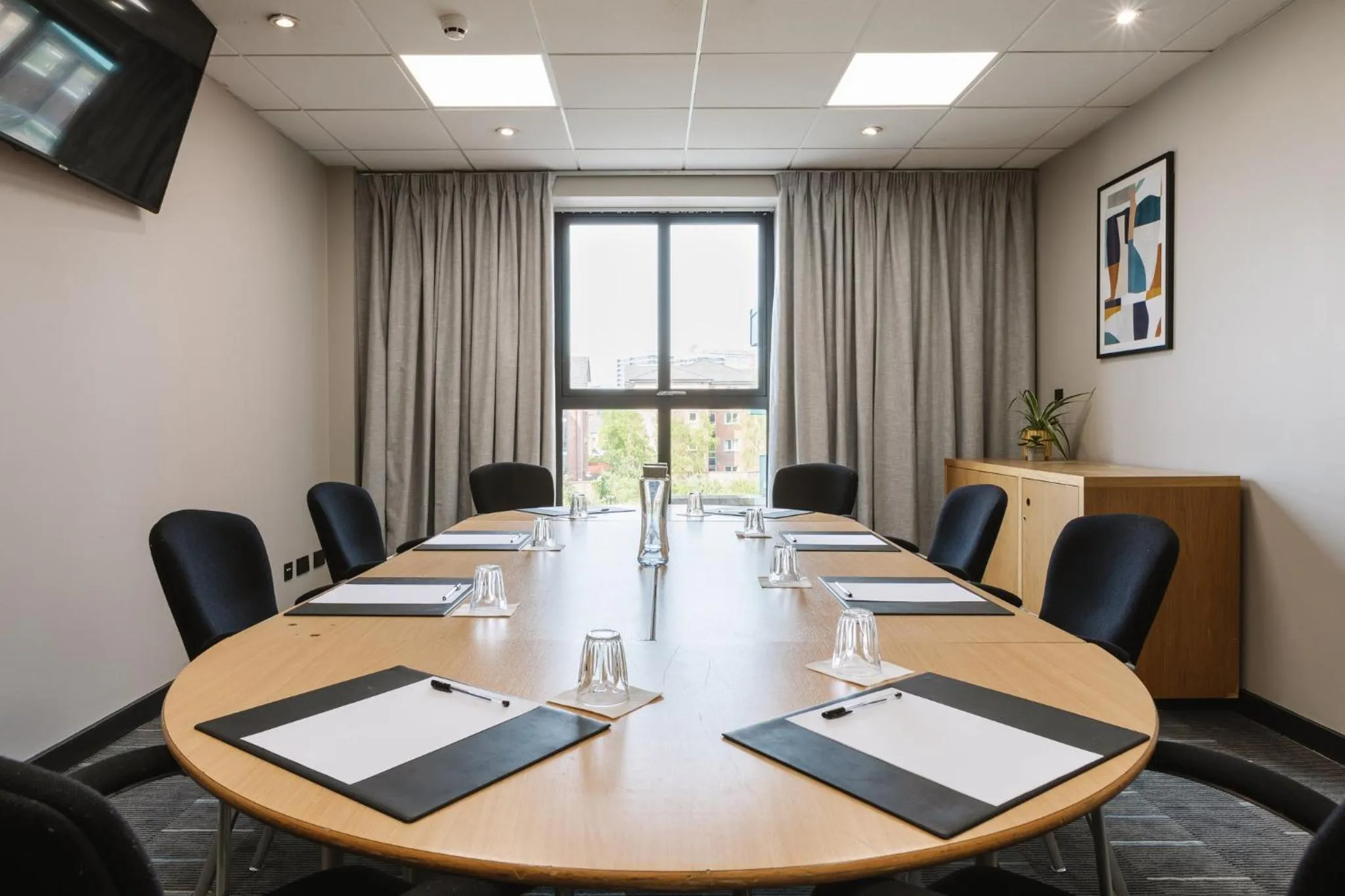 Meeting/conference room in Radisson Blu Hotel Belfast