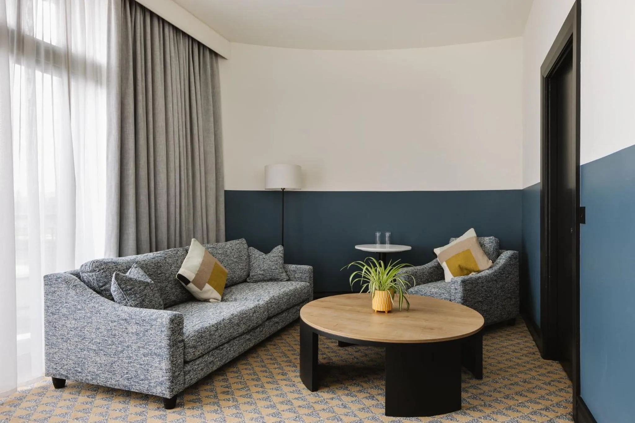 Photo of the whole room in Radisson Blu Hotel Belfast