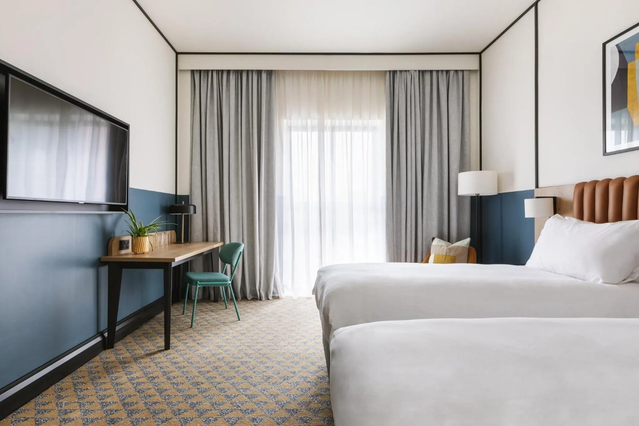 Photo of the whole room, Bed in voco Belfast by IHG