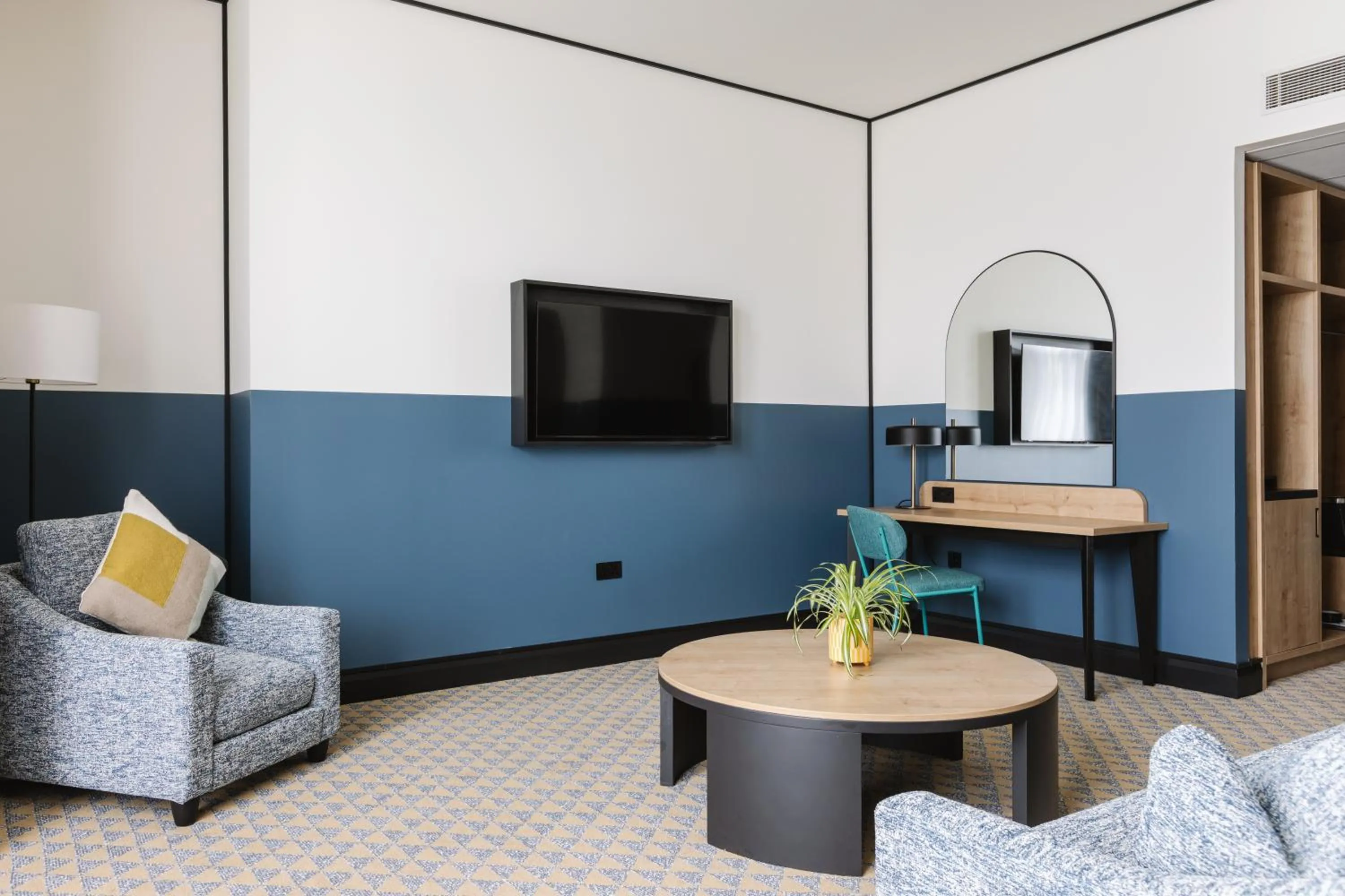 Seating area in Radisson Blu Hotel Belfast