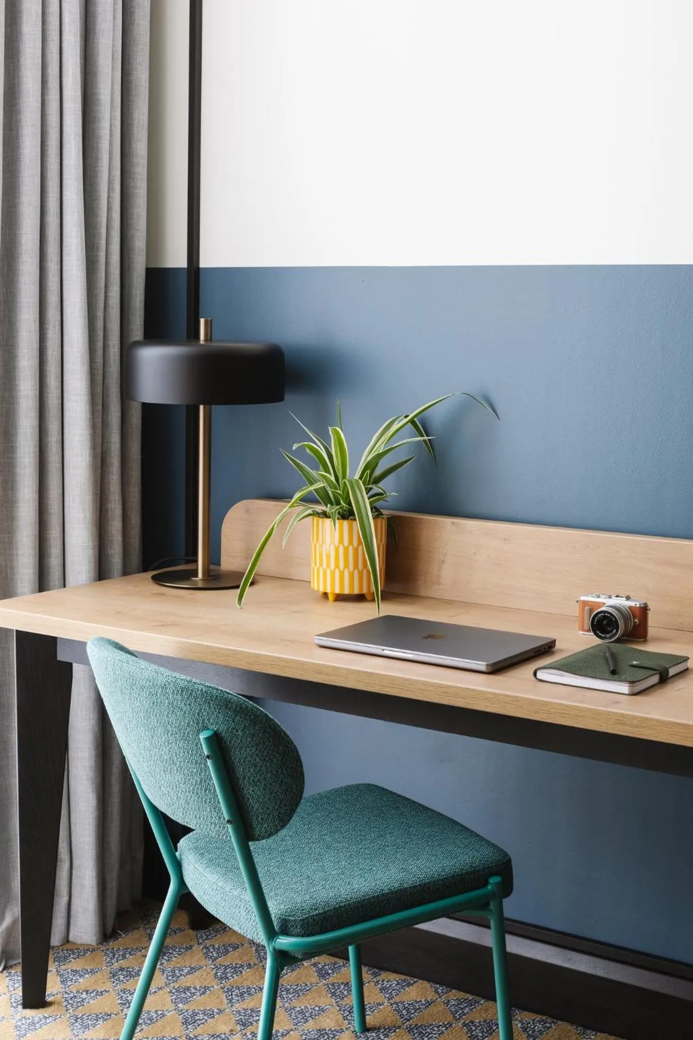 Photo of the whole room in Radisson Blu Hotel Belfast