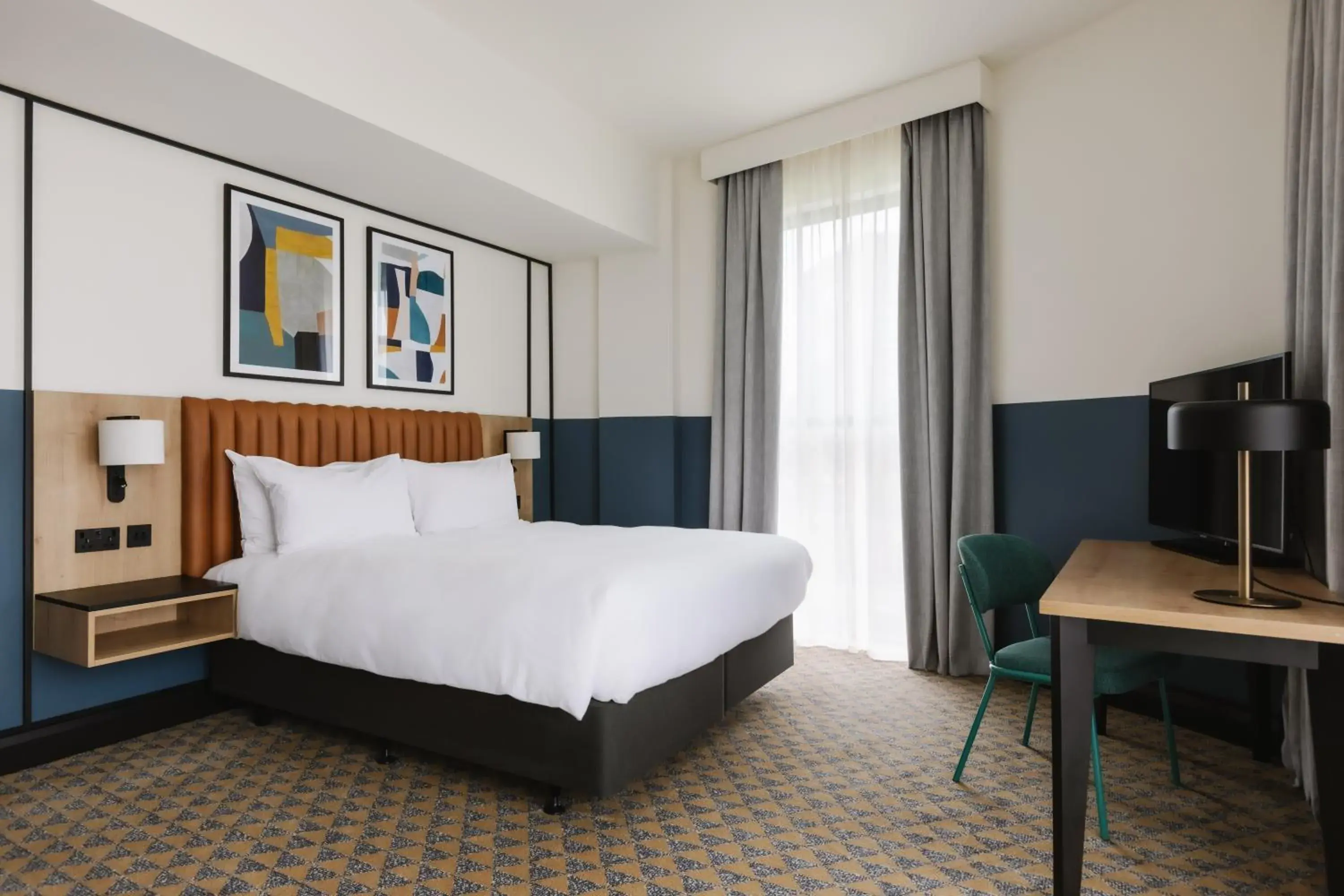 Photo of the whole room, Bed in voco Belfast by IHG Photo of the whole room, Bed in voco Belfast by IHG