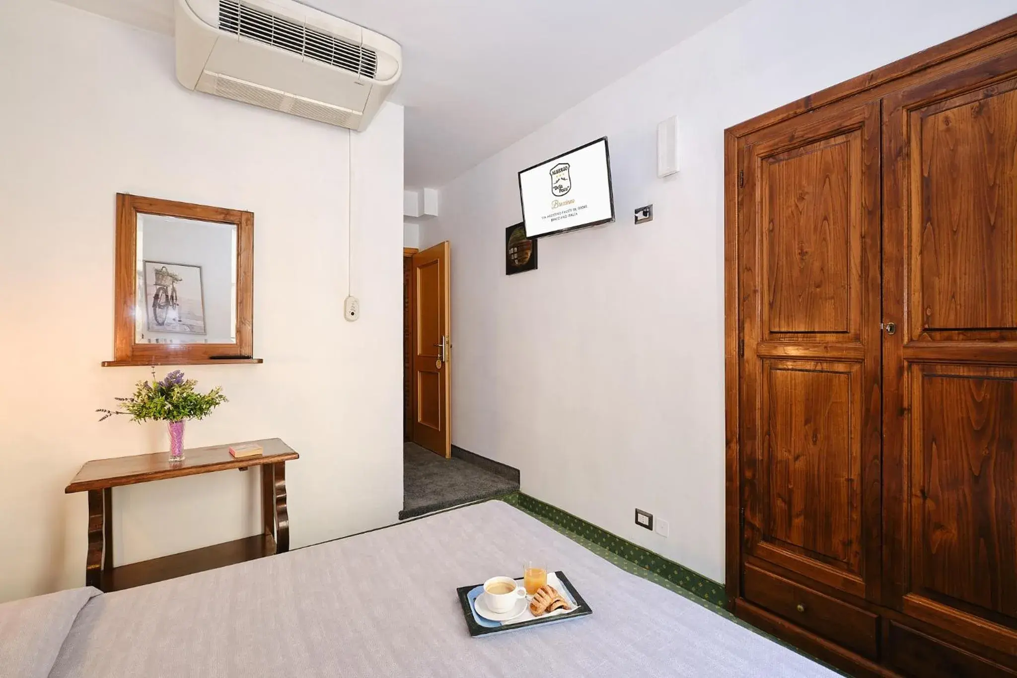 Double or Twin Room in Albergo Della Posta Double or Twin Room in Albergo Della Posta
