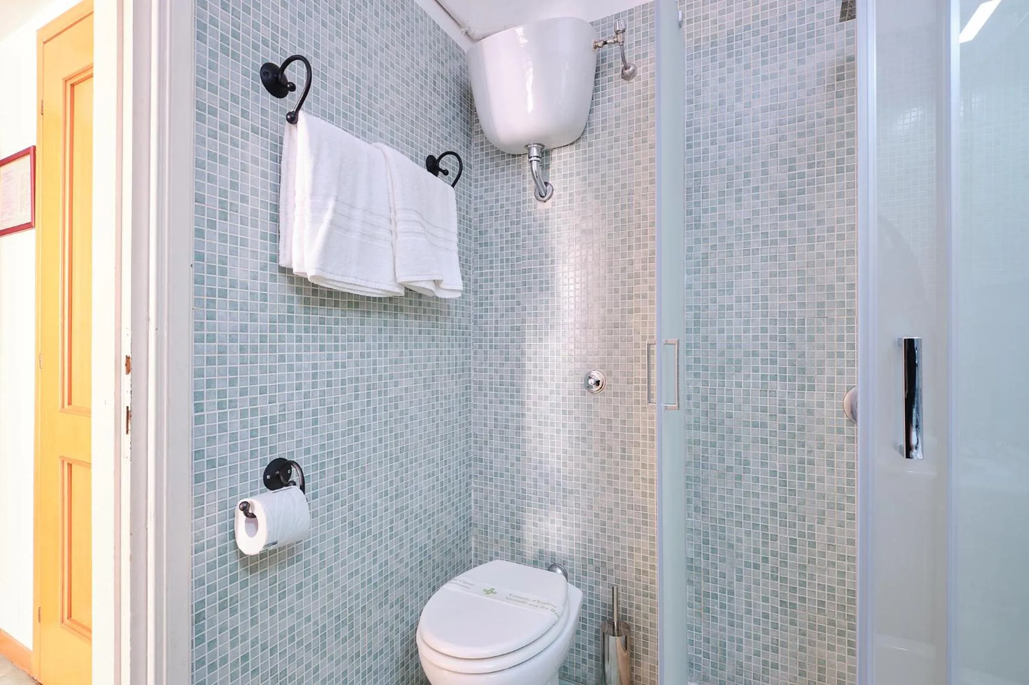 Shower in Albergo Della Posta