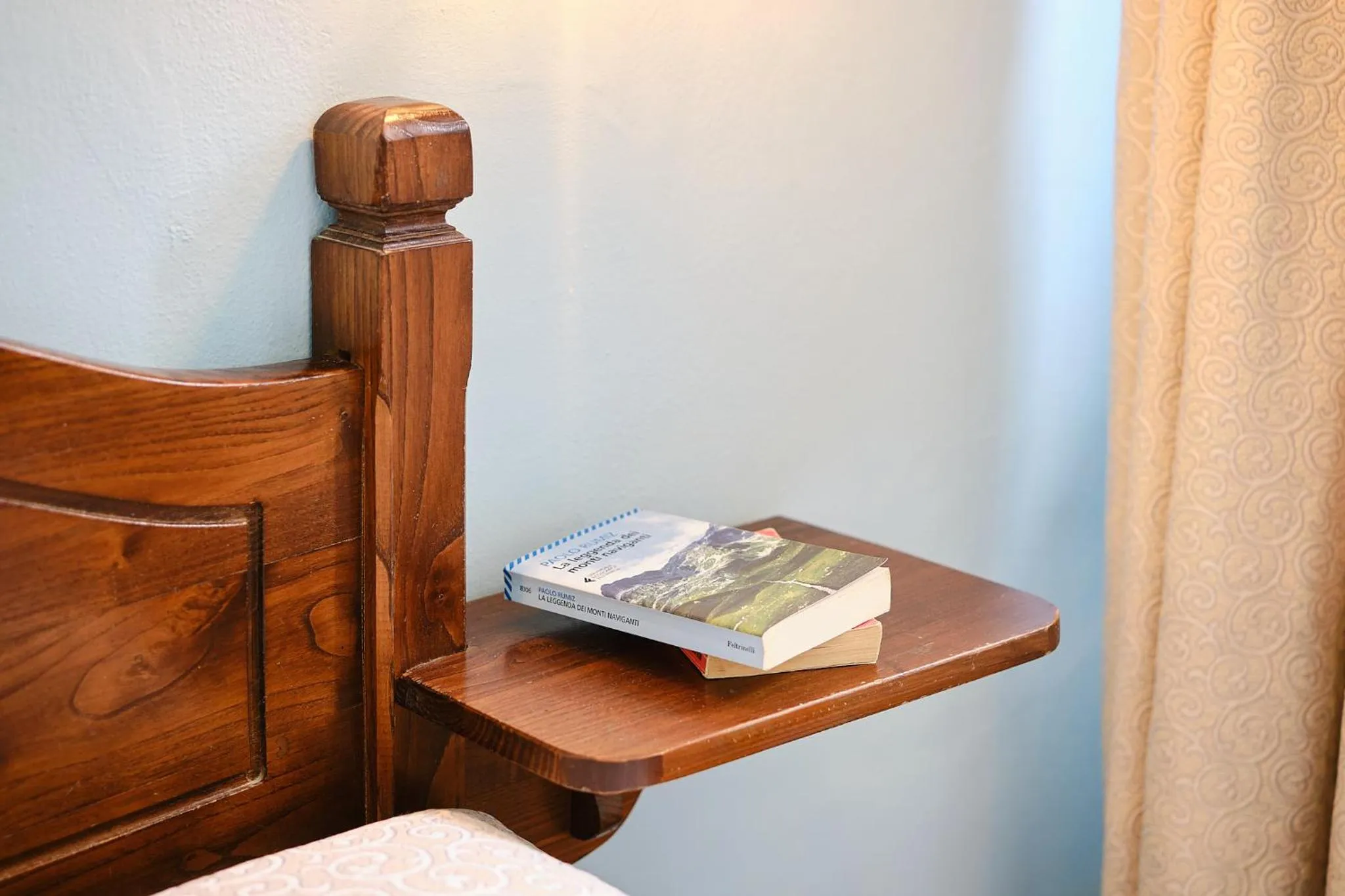 Decorative detail in Albergo Della Posta