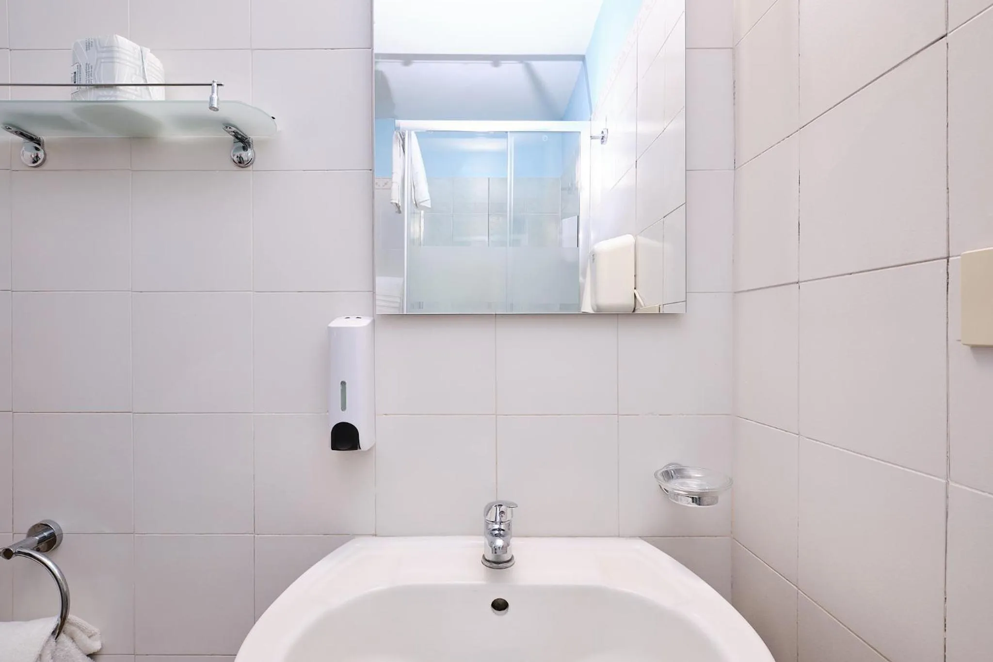 Bathroom in Albergo Della Posta