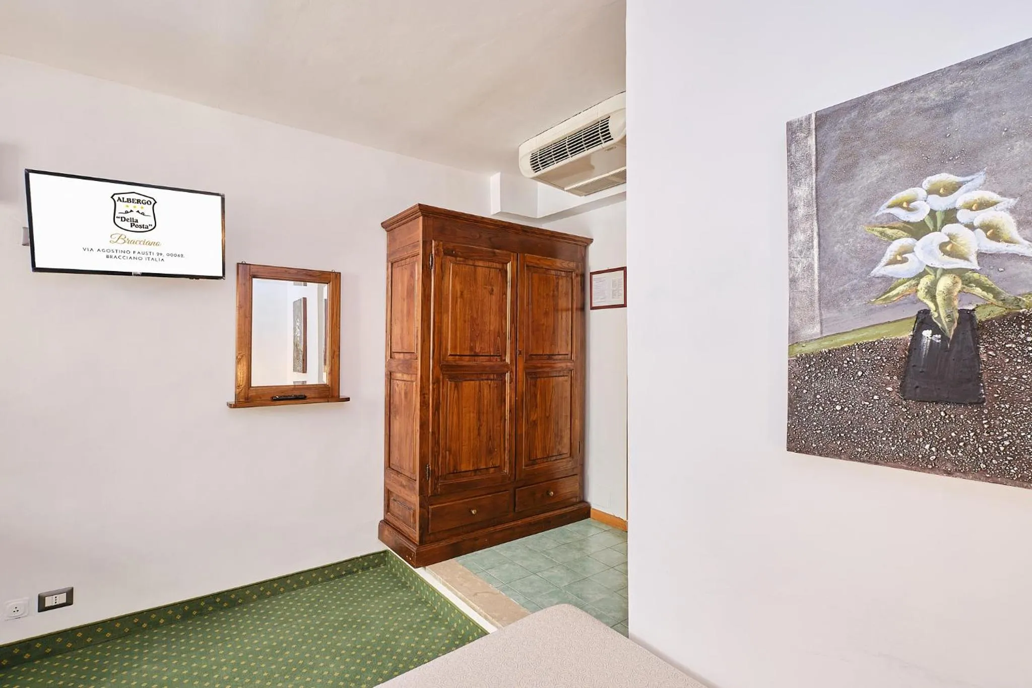 wardrobe in Albergo Della Posta