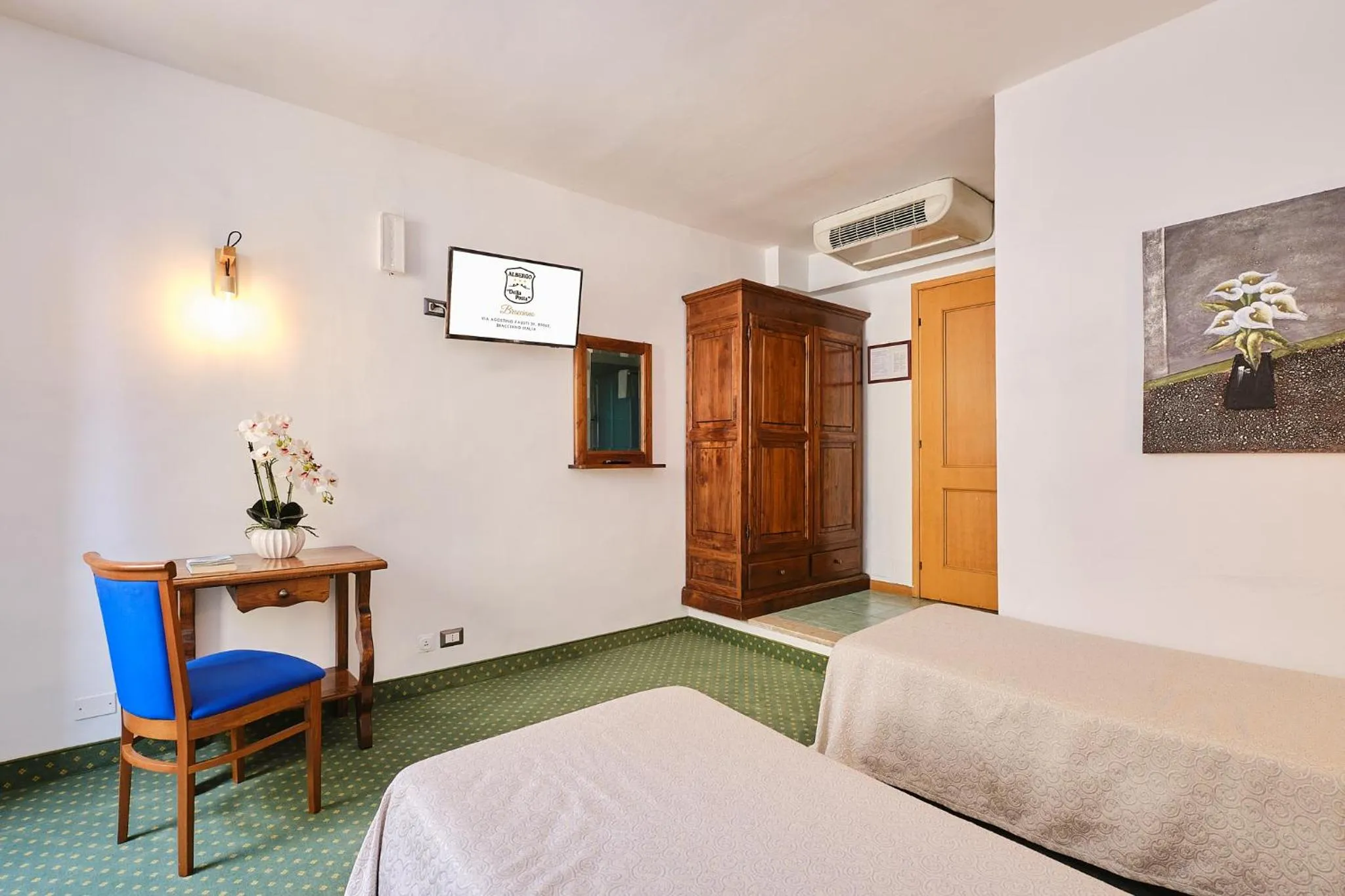 TV and multimedia, Bed in Albergo Della Posta
