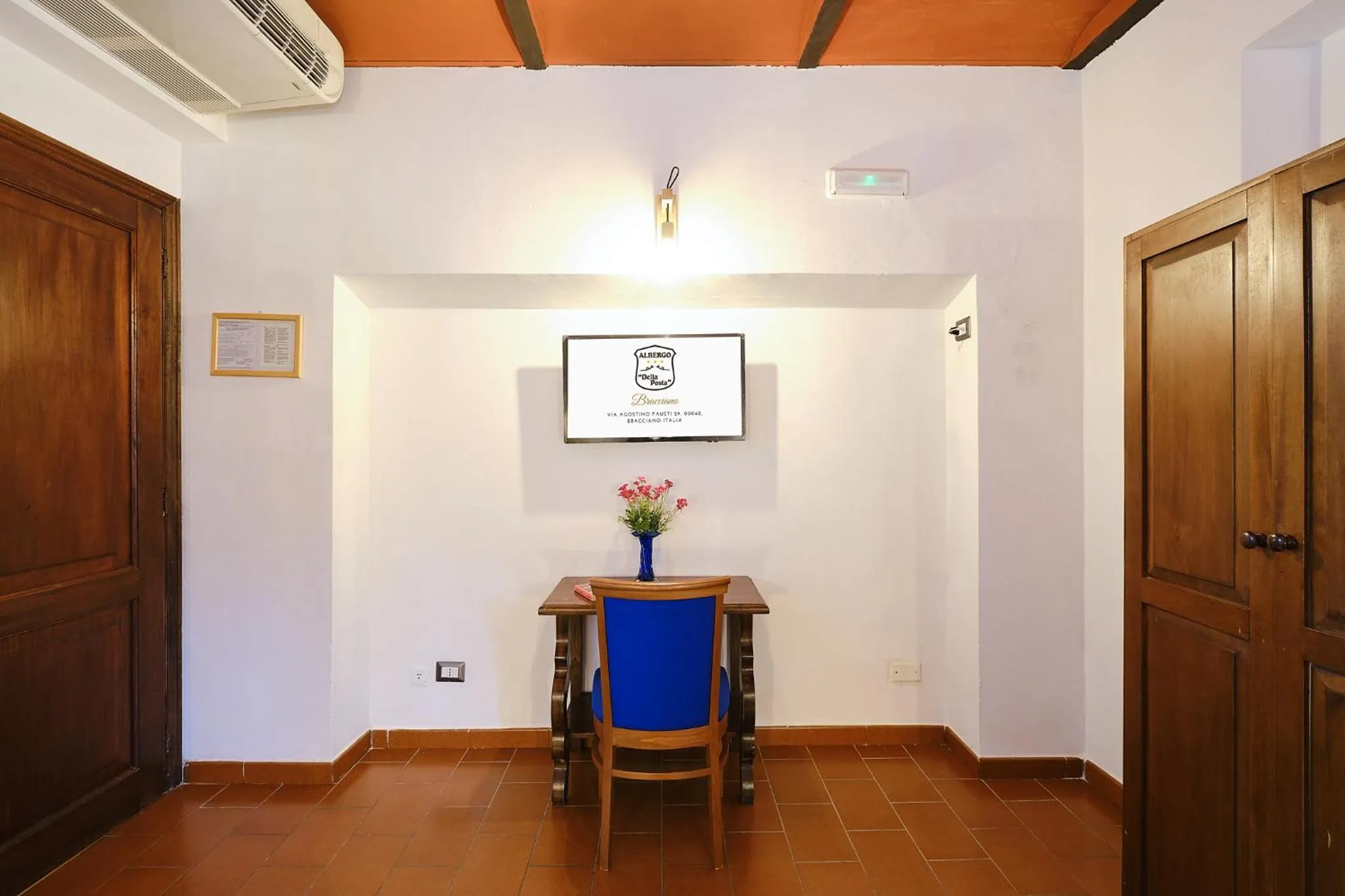 TV and multimedia in Albergo Della Posta