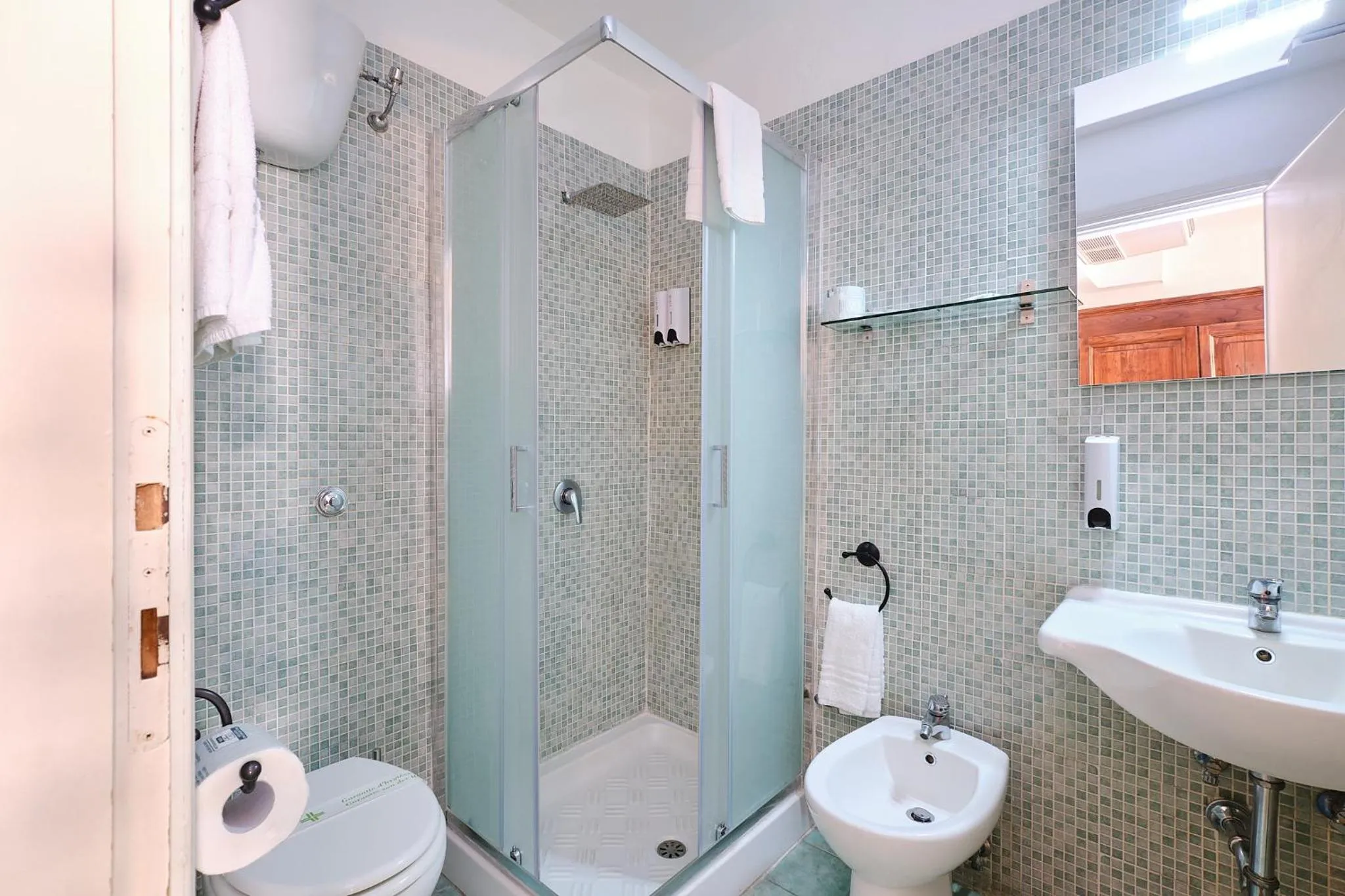 Shower in Albergo Della Posta