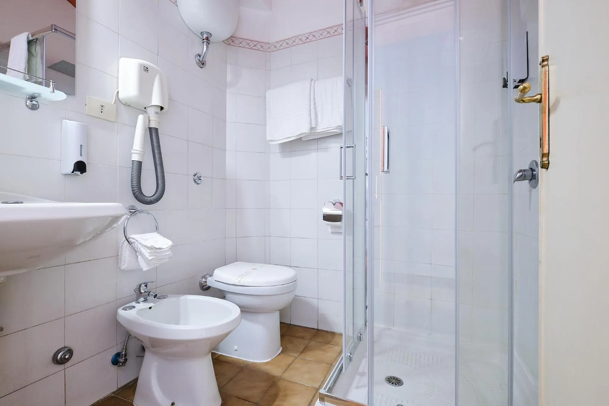 Shower in Albergo Della Posta