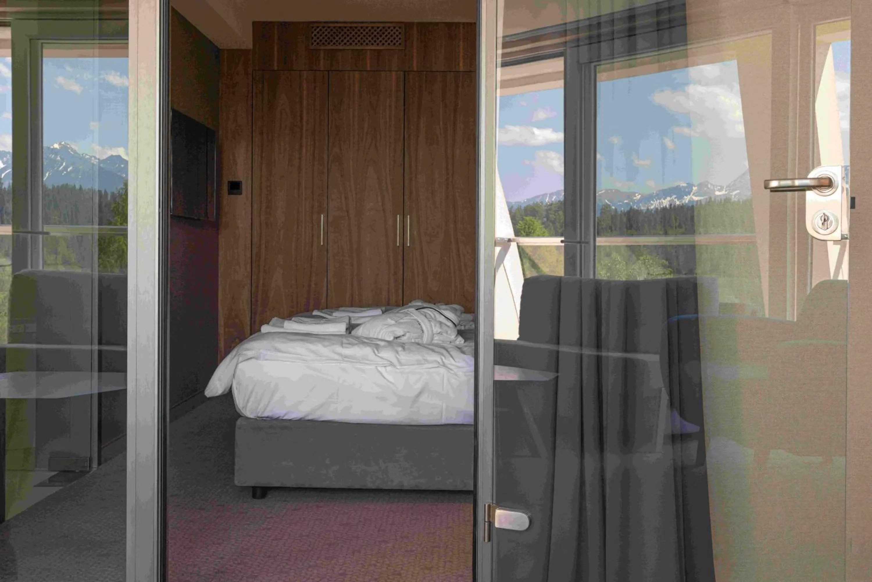 Bed in Hotel HARNAŚ dla dorosłych z widokiem na Tatry - Adults only