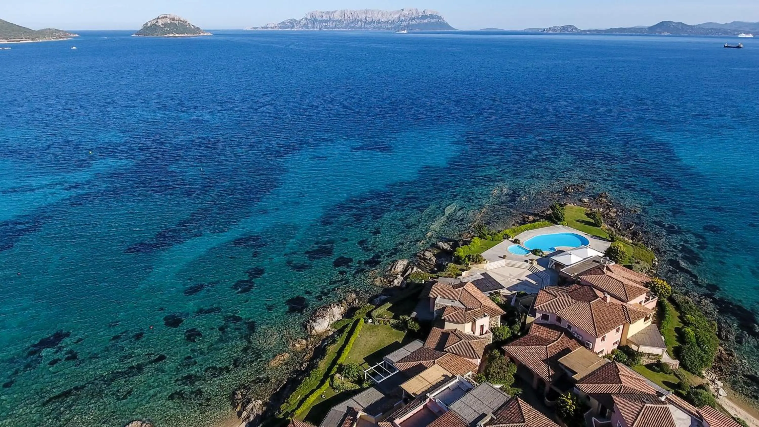 Natural landscape in Apartment in S'Abba e Sa Pedra complex with pool