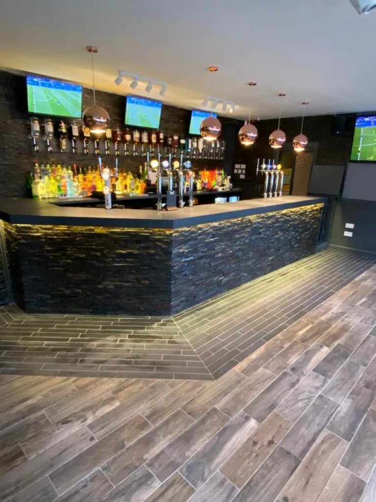 Lounge or bar in The Windsor Hotel and Bar