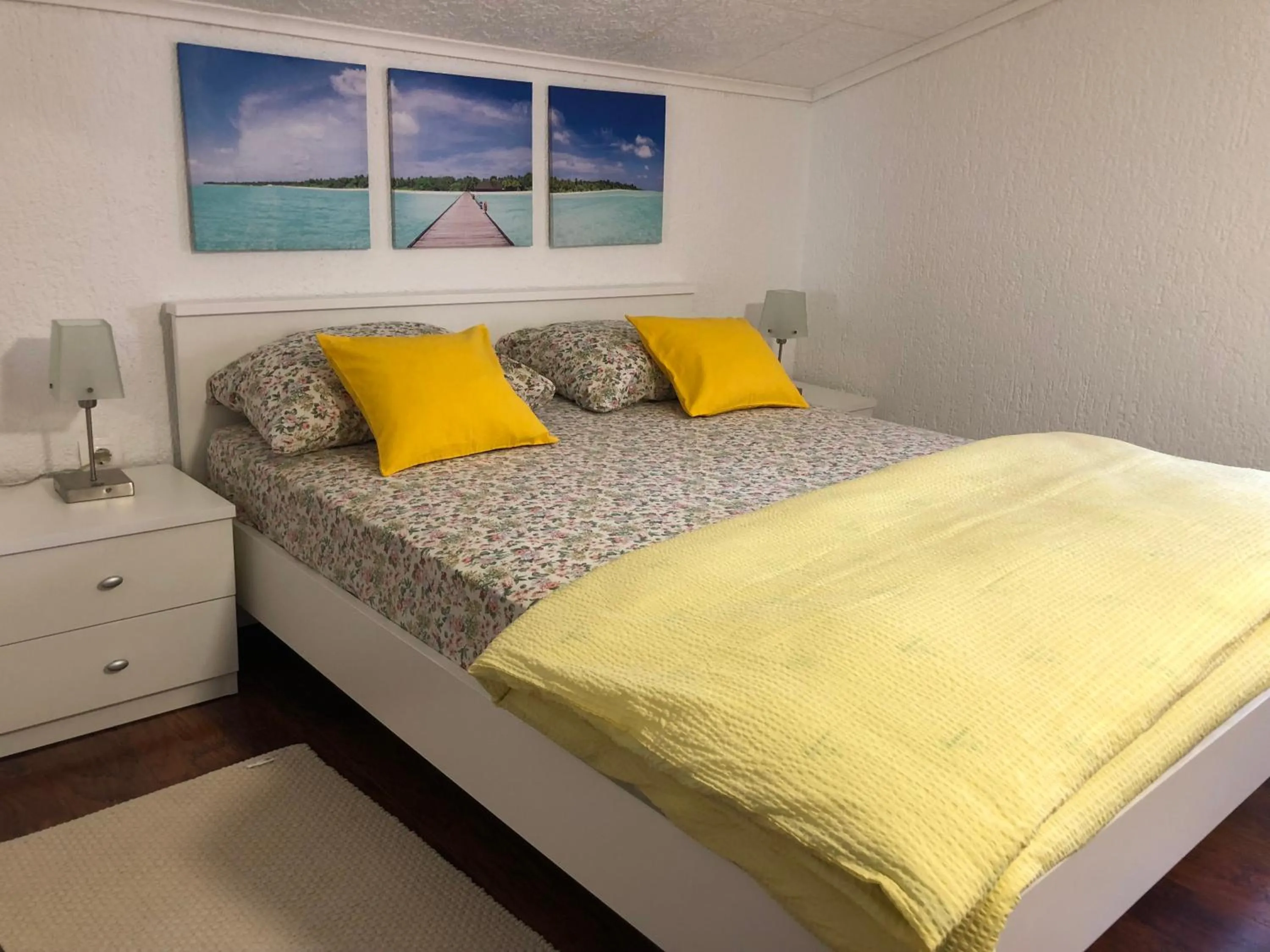Bed in Apartment Mira