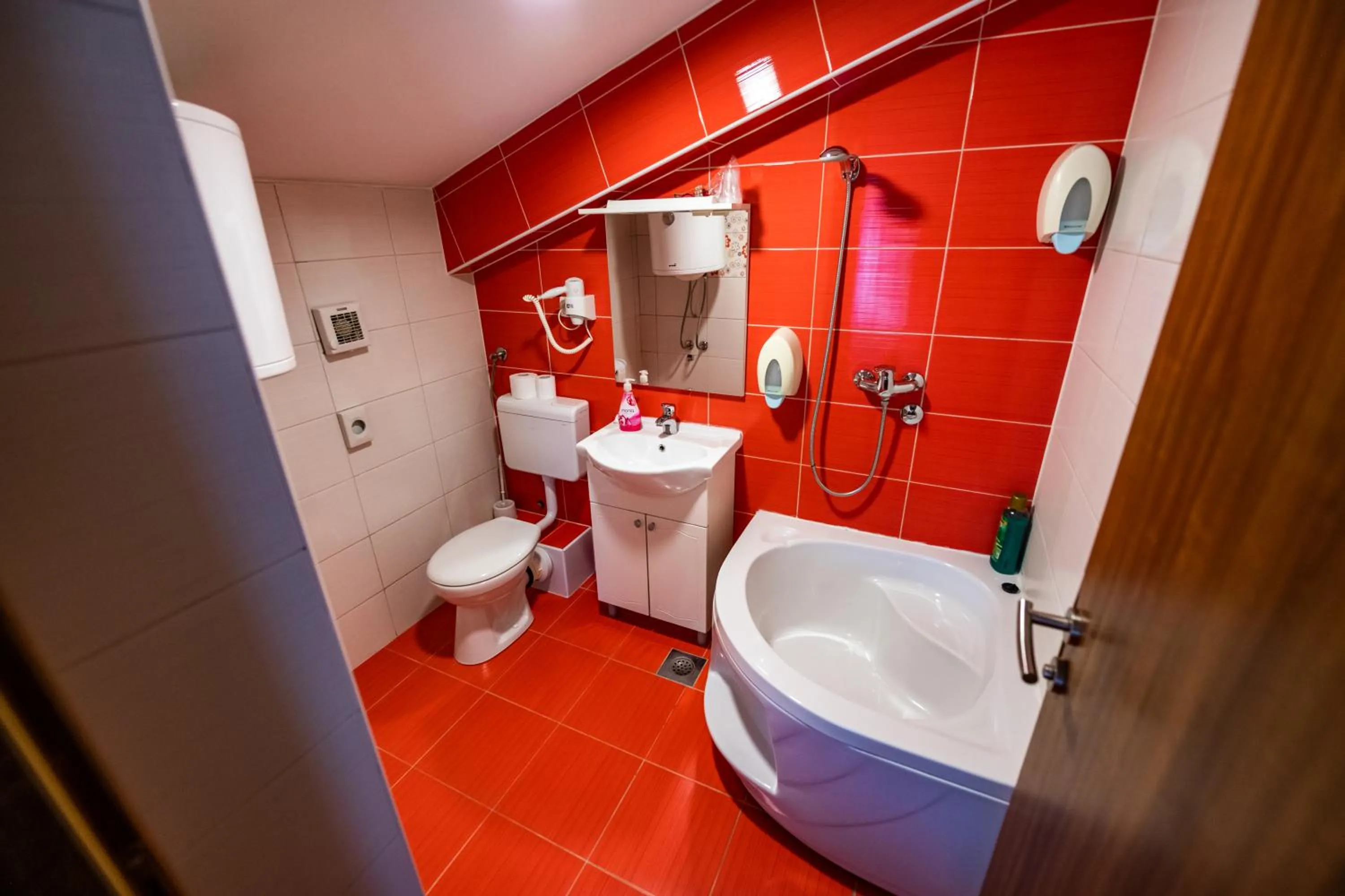 Toilet in Hotel Oasis